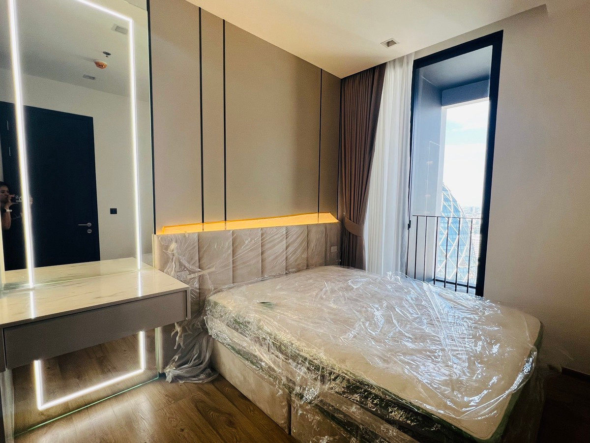 For RentCondoAri,Anusaowaree : ★ Noble Around Ari ★ 35 sq.m., 38th floor (1 bedroom, 1 bathroom), ★Only 90 meters to BTS Ari★ Surrounded by complete facilities, away from La Villa Ari ★ Many facilities ★ Complete electrical appliances ★