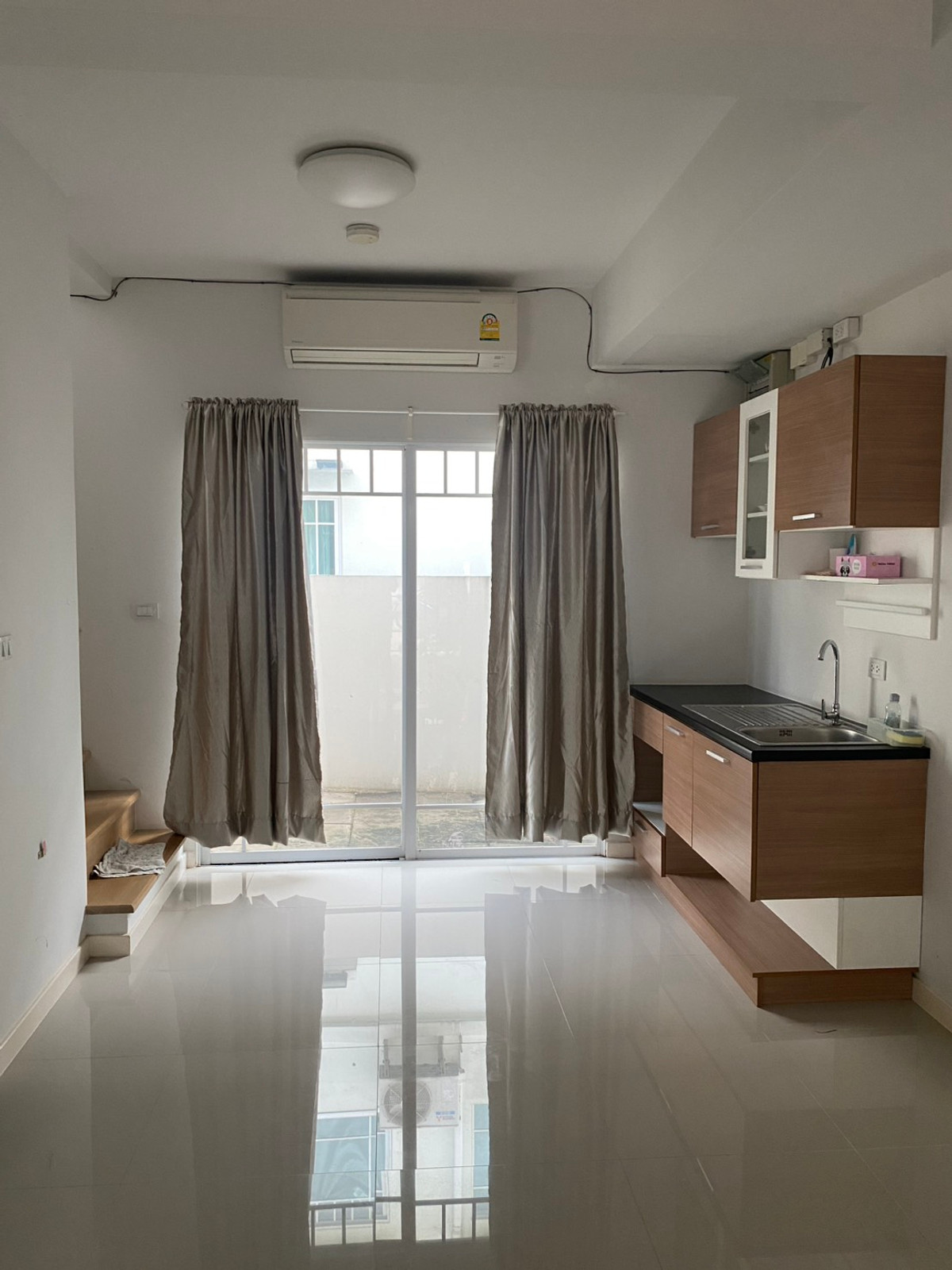 For SaleTownhomeBangna, Bearing, Lasalle : 18.1 sq m, 2 bedrooms, 3 bathrooms, 2-story townhome, Indy Bangna Km 7