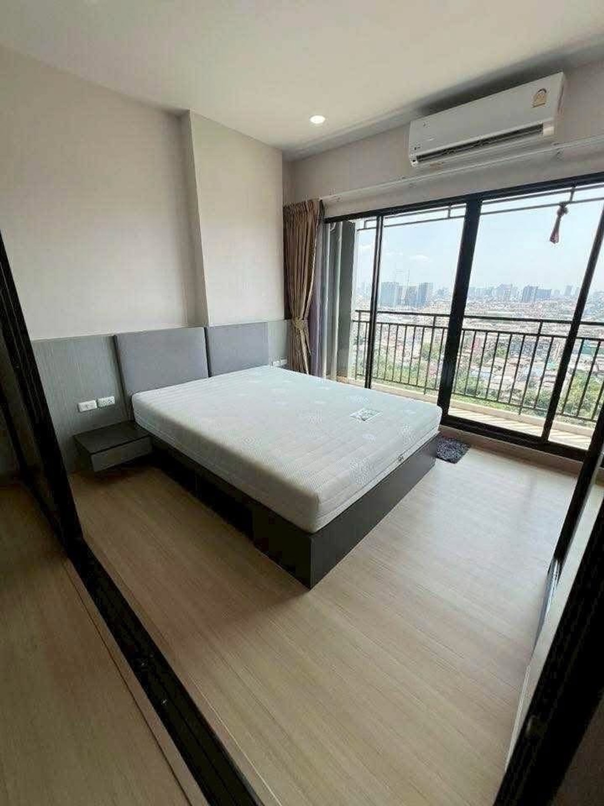 For SaleCondoPinklao, Charansanitwong : @condocurator📍For sale Supalai Loft Yark Fai Chai Station ‼️Price negotiable ‼️[PM1044]