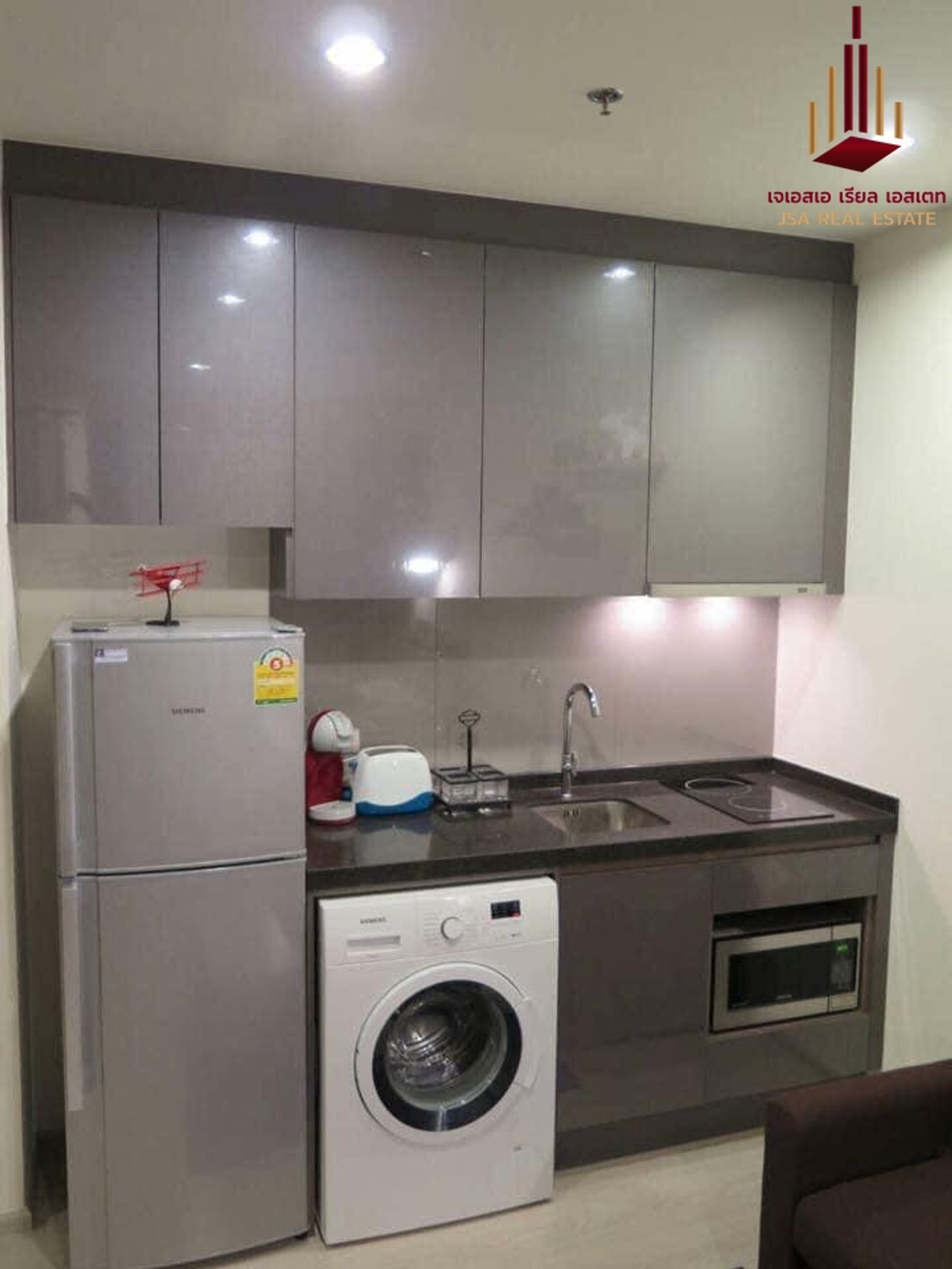 For RentCondoRama9, Petchburi, RCA : ✨ For Rent: RHYTHM Asoke Condo ✨ 💰 Only 14,500 THB/month
