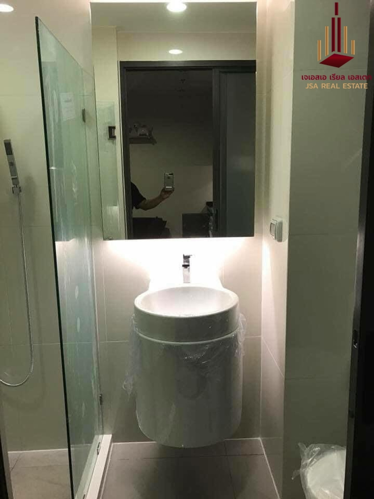 For RentCondoRama9, Petchburi, RCA : ✨ For Rent: RHYTHM Asoke Condo ✨ 💰 Only 14,500 THB/month