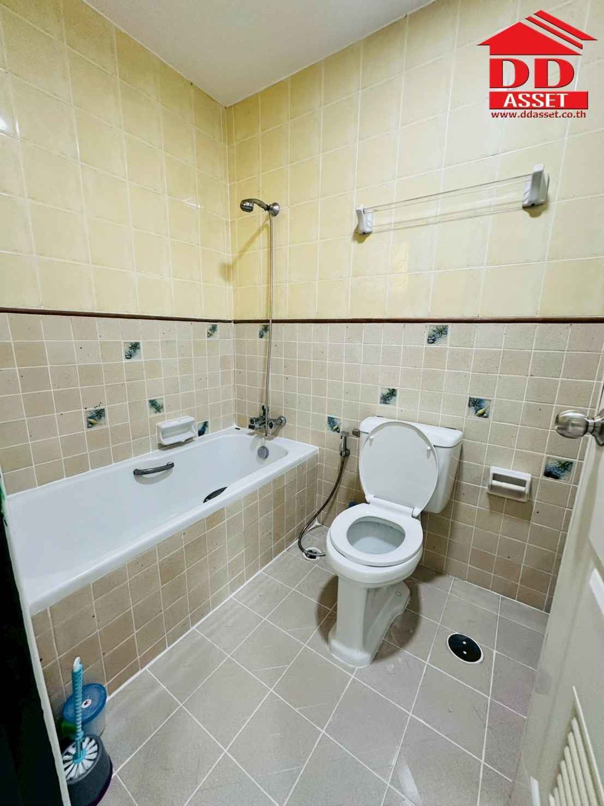 ขายบ้านเสรีไทย-นิด้า : ขายทาวน์เฮ้าส์ บ้านแมกไม้วัชรพล สุขาภิบาล 5  รหัส : T8225