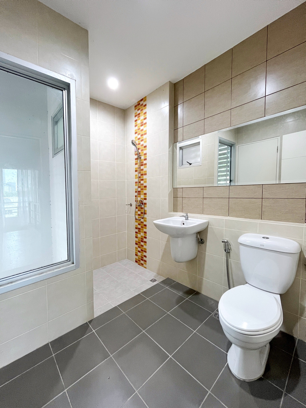 ขายทาวน์โฮมพระราม 5 ราชพฤกษ์ บางกรวย : พร้อมขาย ทาวน์โฮม TEMPO TOWN รัตนาธิเบศร์-ไทรม้า