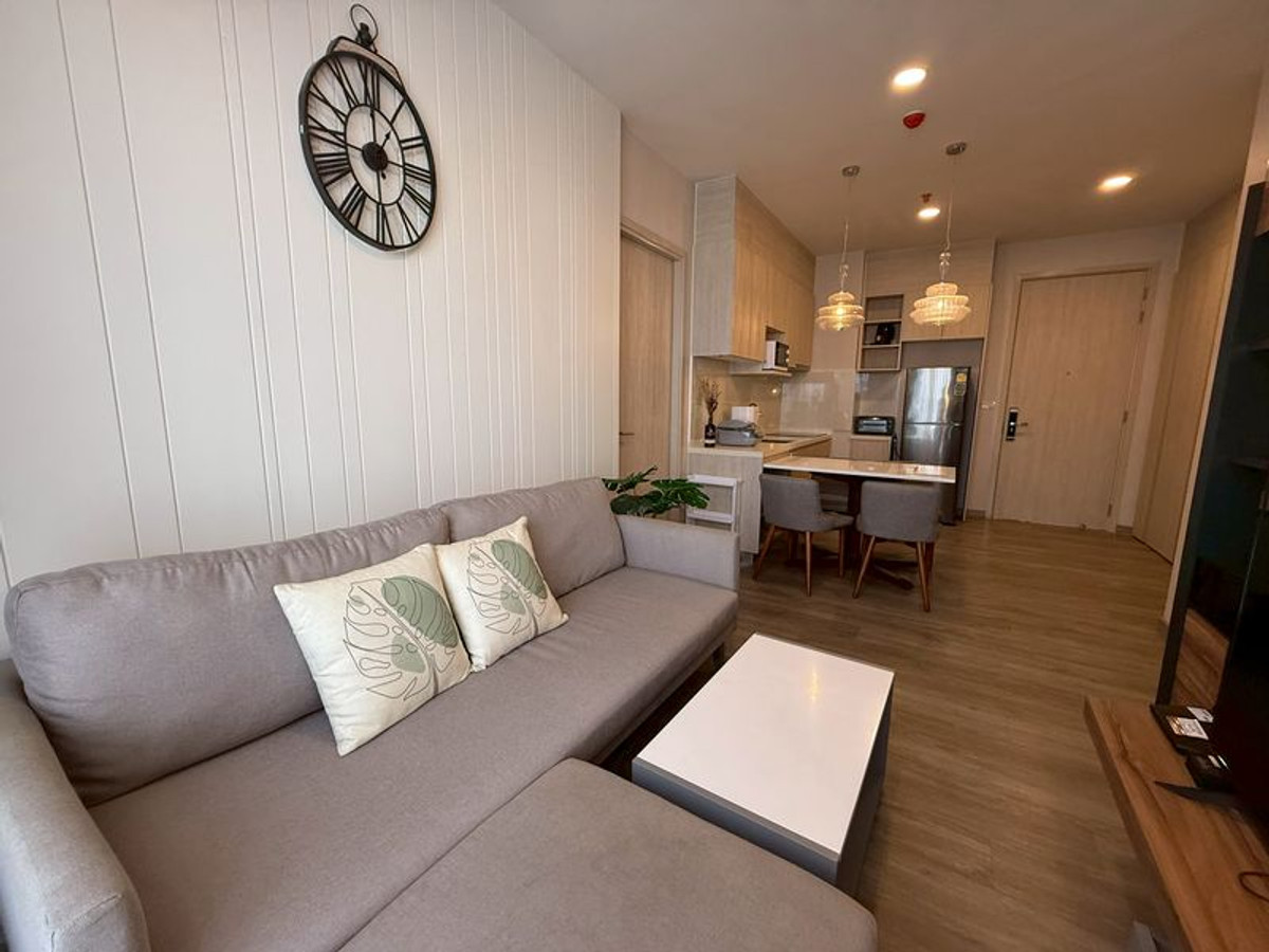 For RentCondoSriracha Laem Chabang Ban Bueng : For rent: Keene Center, luxury condo, opposite Robinson Sriracha department store, beautiful room, Japanese style.