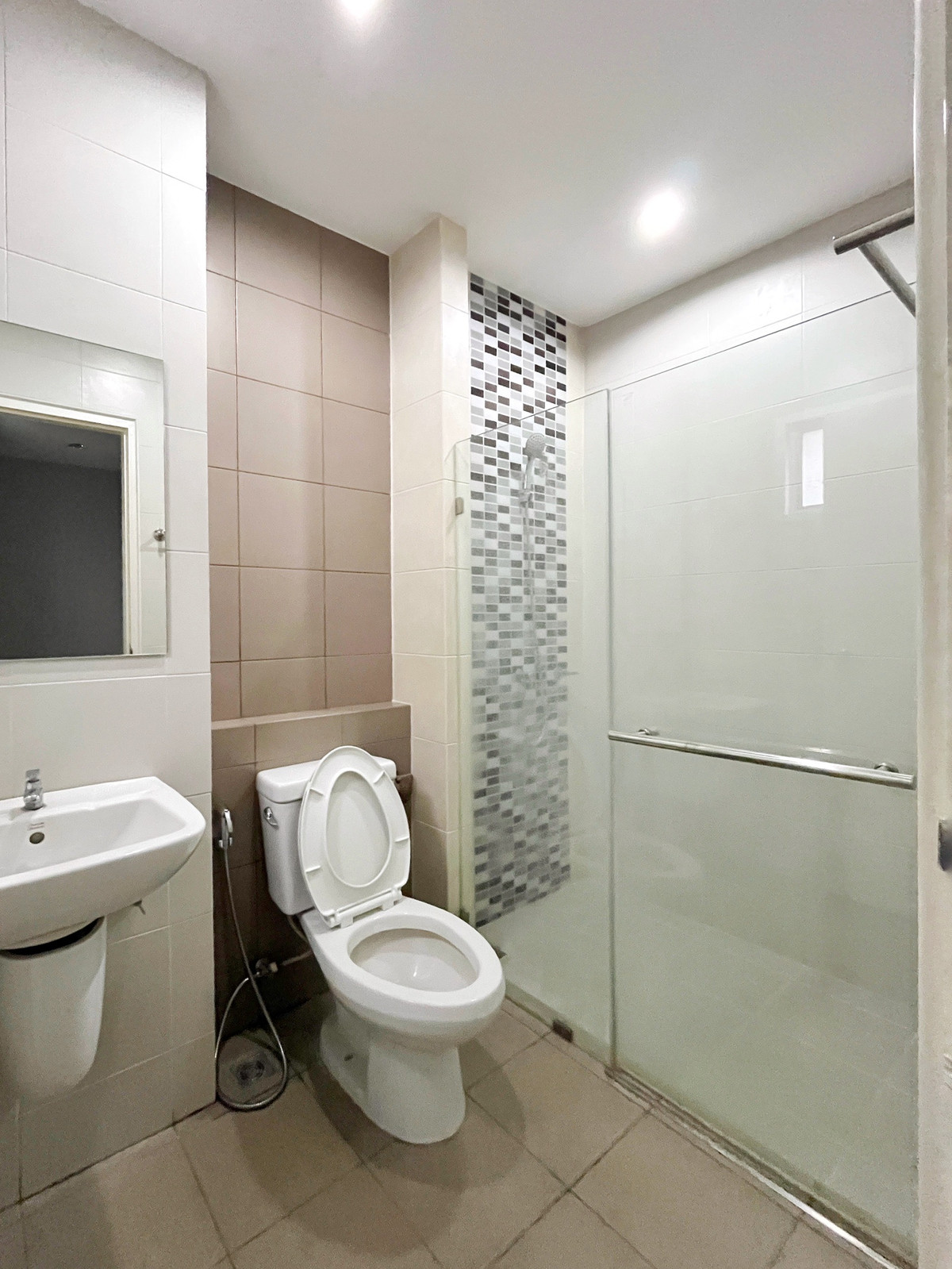 ขายทาวน์โฮมพระราม 5 ราชพฤกษ์ บางกรวย : พร้อมขาย ทาวน์โฮม TEMPO TOWN รัตนาธิเบศร์-ไทรม้า