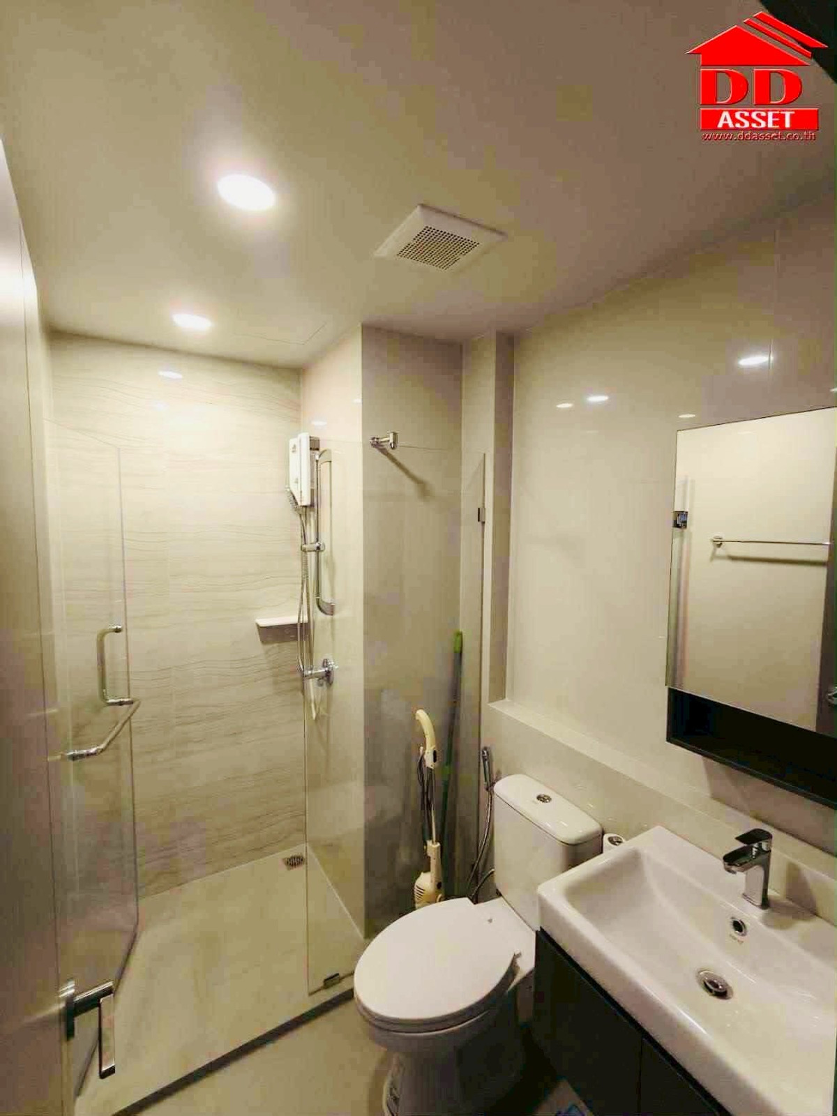 For RentCondoOnnut, Udomsuk : For rent Aspire Onnut Station BTS Onnut Aspire Onnut Station Code : C8379