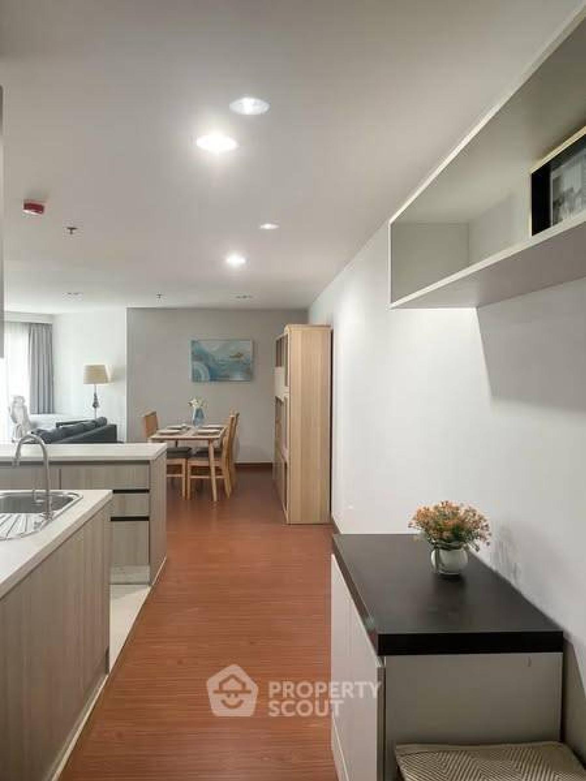 For RentCondoRama9, Petchburi, RCA : 2-BR Condo at Belle Grand Rama 9 near MRT Phra Ram 9