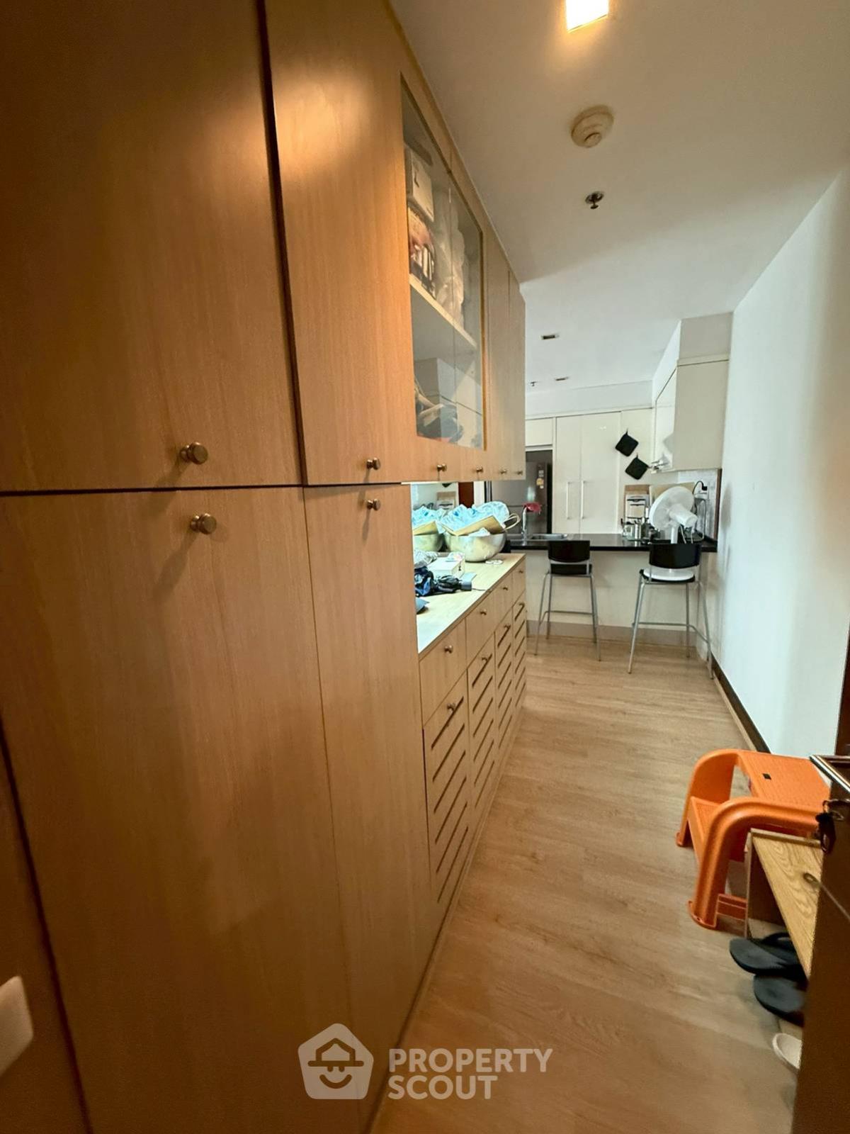 ให้เช่าคอนโดนานา : คอนโด 2-ห้องนอน ที่ สุขุมวิท ซิตี้ รีสอร์ท คอนโดมิเนียม ใกล้ BTS นานา