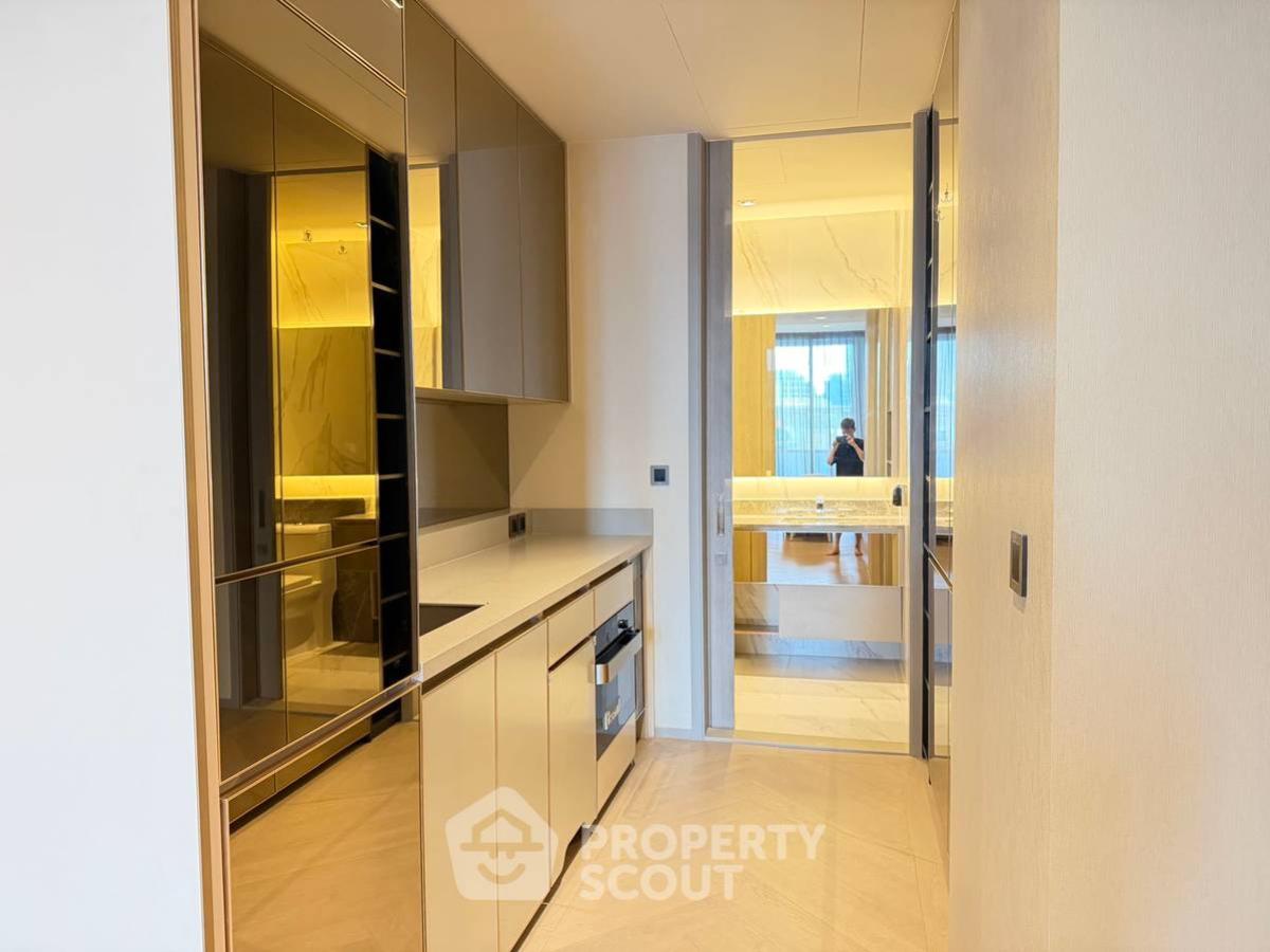 For SaleCondoSathorn, Narathiwat : 4-BR Condo at The Reserve Sathorn near BTS Sala Daeng