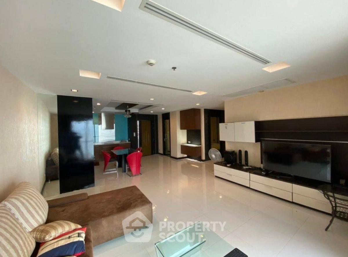 For SaleCondoSriracha Laem Chabang Ban Bueng : 2-BR Condo at Ananya Beachfront Condominium close to Sanctuary of Truth