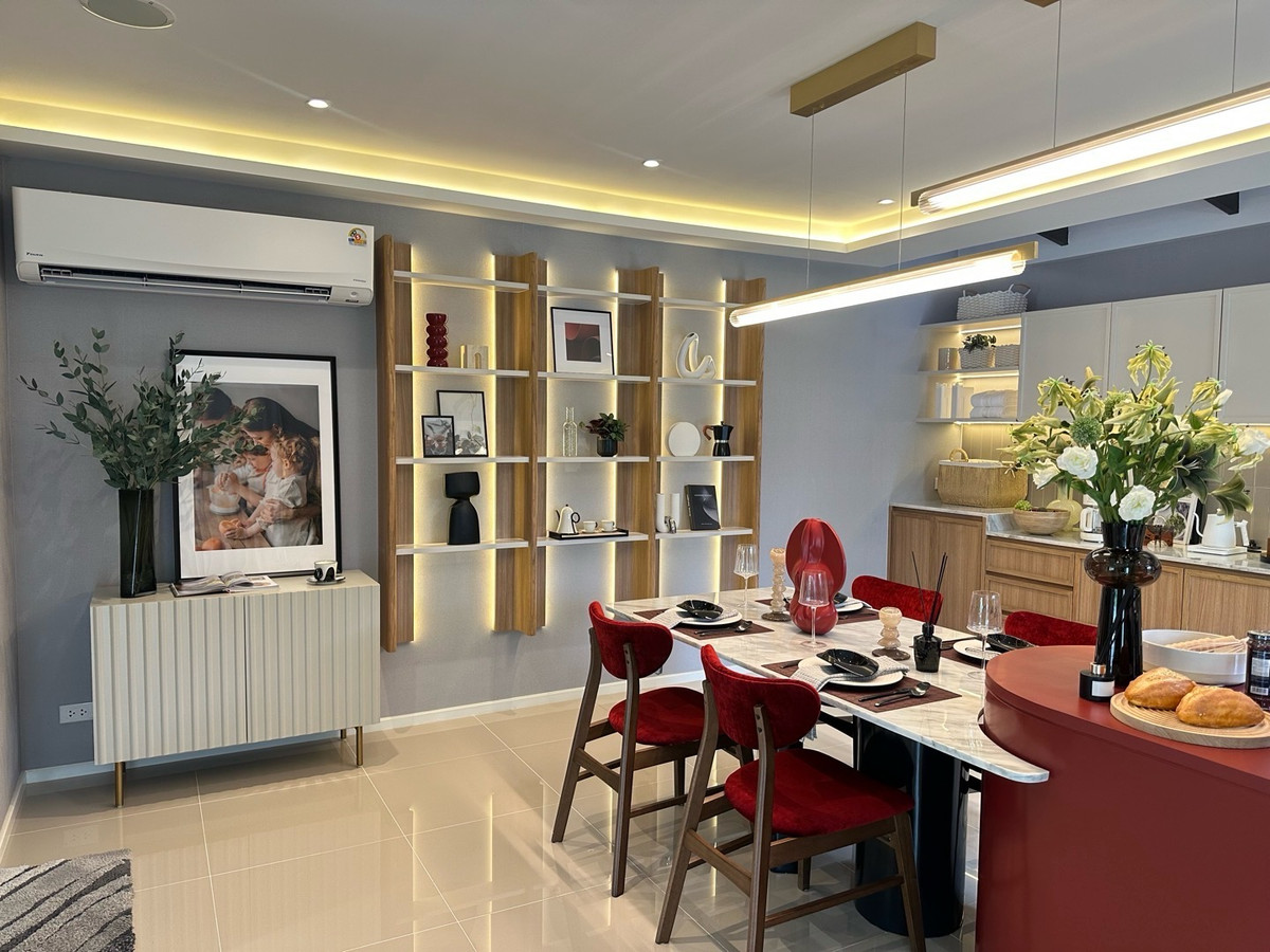 ขายทาวน์โฮมบางนา แบริ่ง ลาซาล : แปลนใหม่‼️มีชั้น LOFT พร้อมหน้ากว้าง 5.5 เมตร และลงเข็มผนังสูงหลังบ้าน | สนใจนัดชมโทร 0953569894