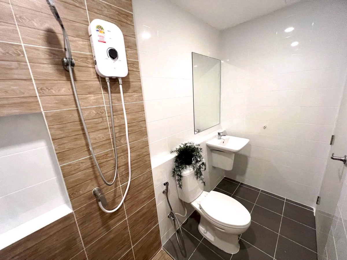 ให้เช่าทาวน์โฮมบางนา แบริ่ง ลาซาล : ปล่อยเช่า Pleno สุขุมวิท-บางนา 2 
เฟอร์นิเจอร์ครบ Fully Furnished พร้อมเข้าอยู่ได้ทันที 