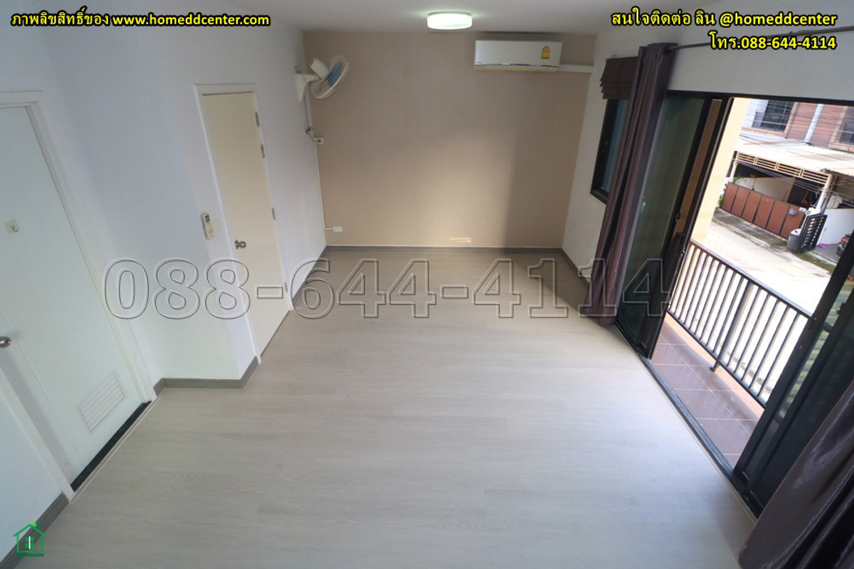 ขายทาวน์โฮมลาดพร้าว101 แฮปปี้แลนด์ : ทาวน์โฮม 3 ชั้น หลังมุม เดอะคอนเนค อัพ 3 ลาดพร้าว 126 （The Connect Up 3, Ladprao 126）ใกล้เดอะมอลล์บางกะปิ MRT สีเหลือง ลาดพร้าว 101