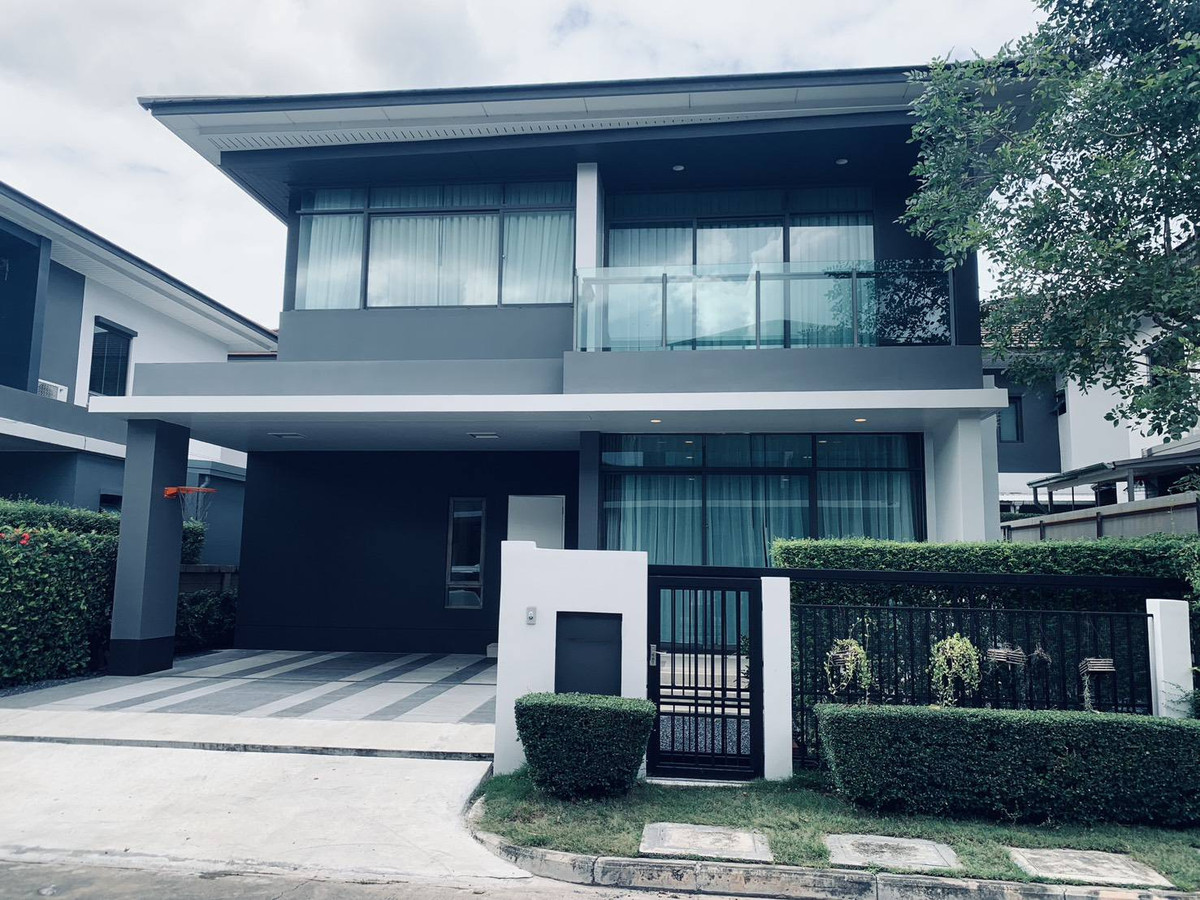 ให้เช่าบ้านพัฒนาการ ศรีนครินทร์ : HR2962ให้เช่าบ้านเดี่ยว 2 ชั้น โครงการเศรษฐสิริ กรุงเทพกรีฑา 1 ตกแต่งเฟอร์ครบ เดินทางสะดวก 