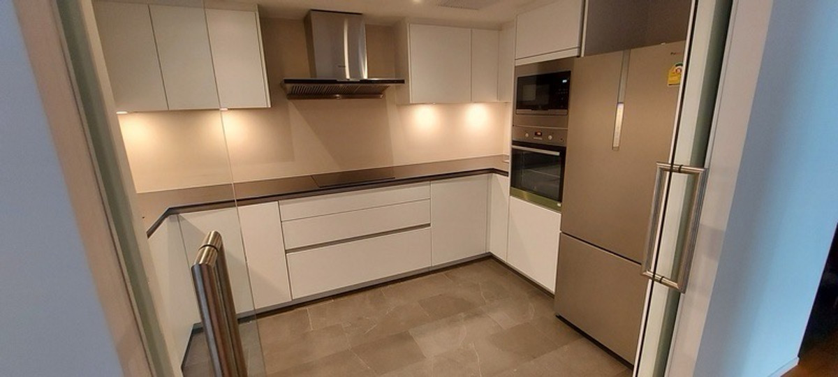 For SaleCondoWitthayu, Chidlom, Langsuan, Ploenchit : Somkid Gardens | 3 bedrooms, 3 bathroomsArea 251.4 sq m. | Price 68,500,000 baht