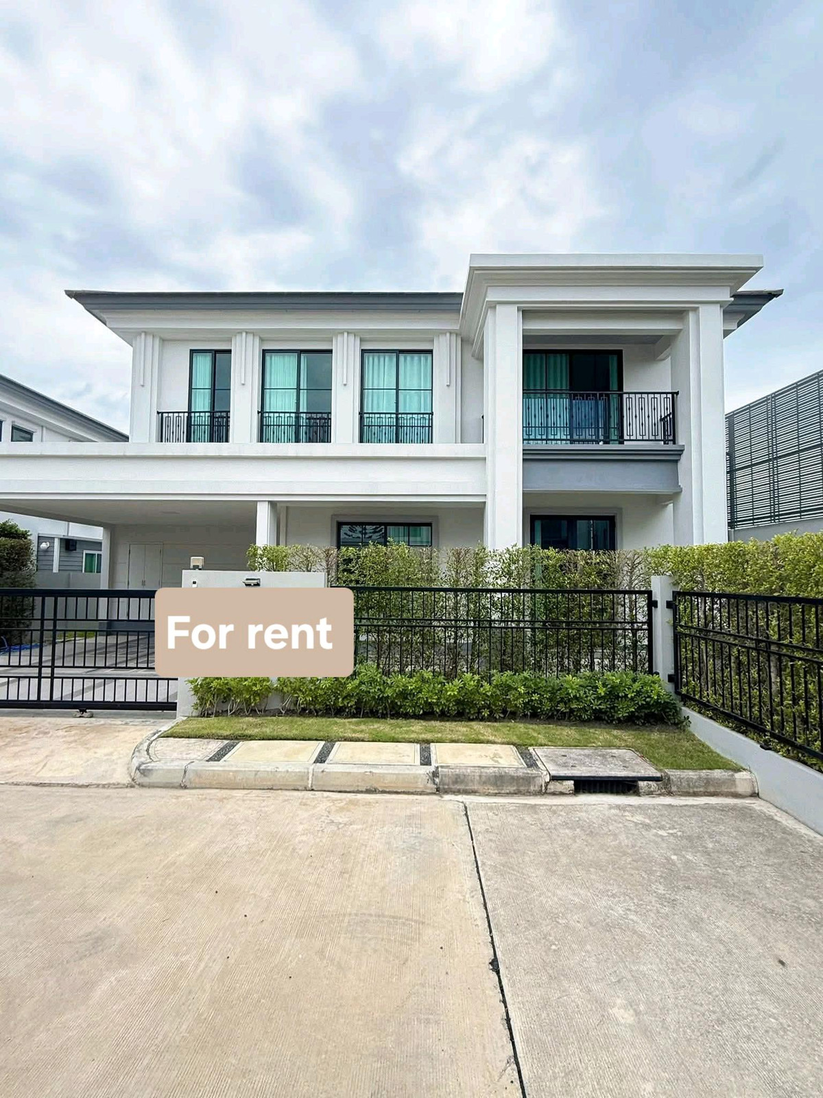 ให้เช่าบ้านเสรีไทย-นิด้า : 🔥🔥 House for Rent Setthasiri Serithai 🔥🔥 Nearby Fashion Island
