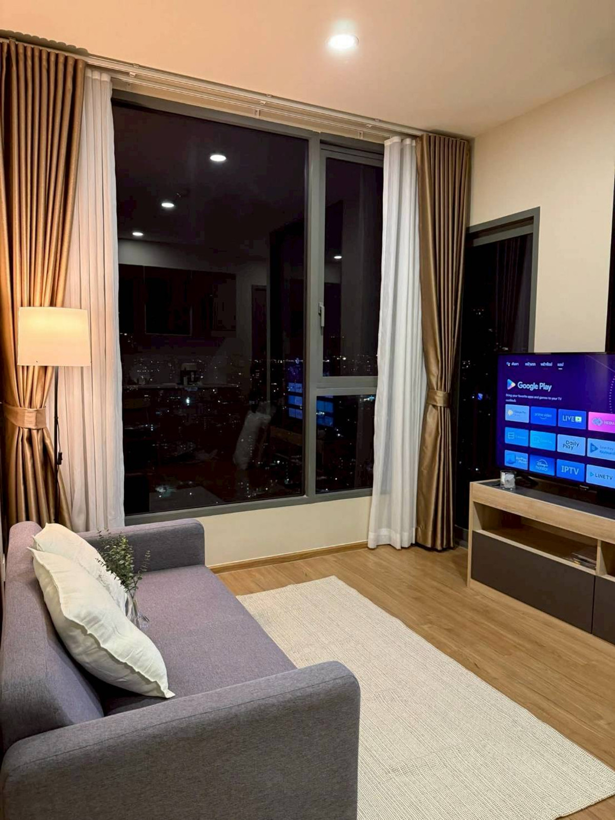 For RentCondoRama9, Petchburi, RCA : Condo for rent, The Cloud Thonglor-Phetchaburi (39 sq m.), 28th floor, new room, corner room, beautiful view.