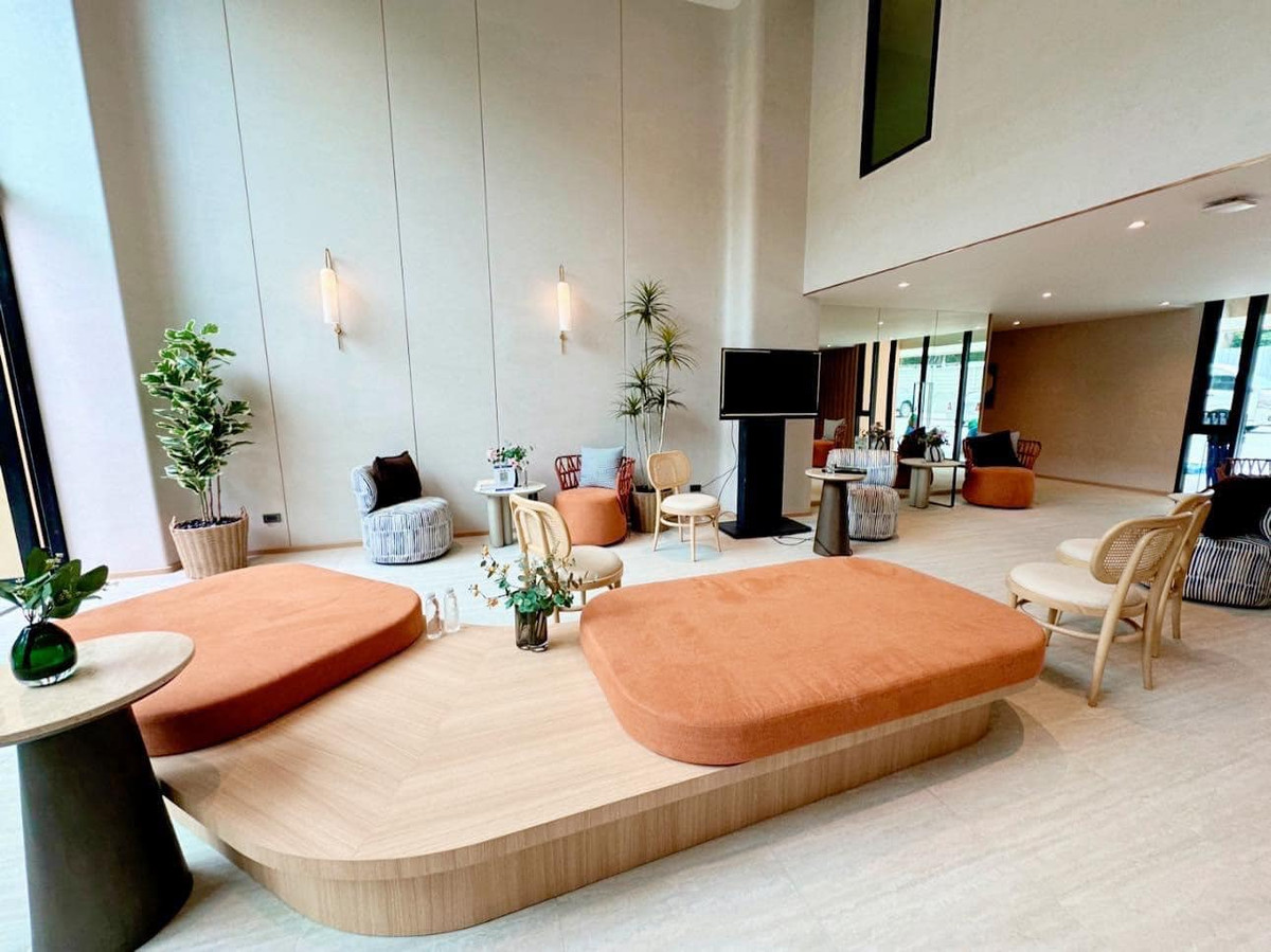 ขายคอนโดศรีราชา แหลมฉบัง บ้านบึง : 🏙️ ห้องพร้อมอยู่ วิวสวย ทำเลใจกลางศรีราชา 🌇 เริ่มเพียง 1.29 ล้าน เท่านั้น! 📞 093-1681685 / 065-5639565 🟢 LINE : @wsrcondo