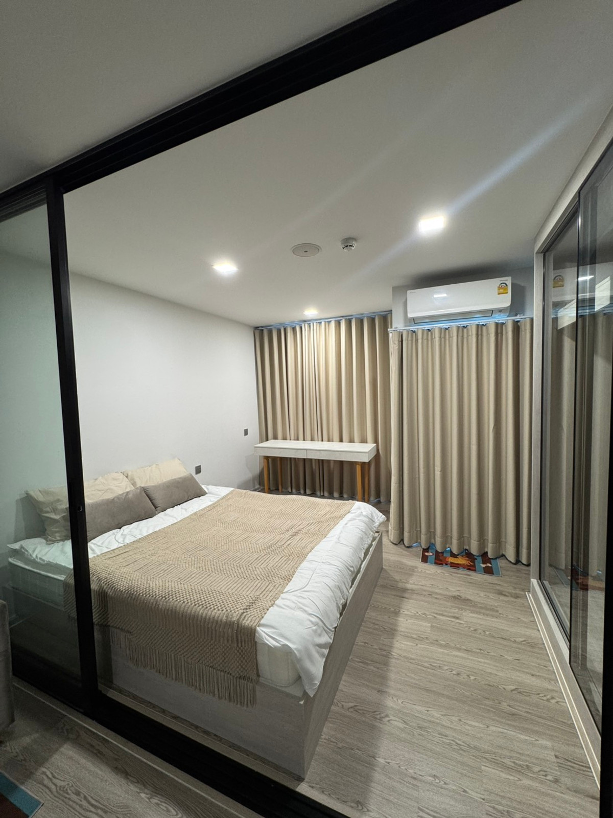 ให้เช่าคอนโดเกษตรศาสตร์ รัชโยธิน : ให้เช่า Kave seed kaset ใกล้ มก. BTS เสนานิคม 700 ม. ฟรีรถตู้รับส่ง ติด 7-11 ใกล้แหล่งอาหารเพียบ ส่วนกลางเริศ**Tel: 0863649888 / Line OA: @751paggb