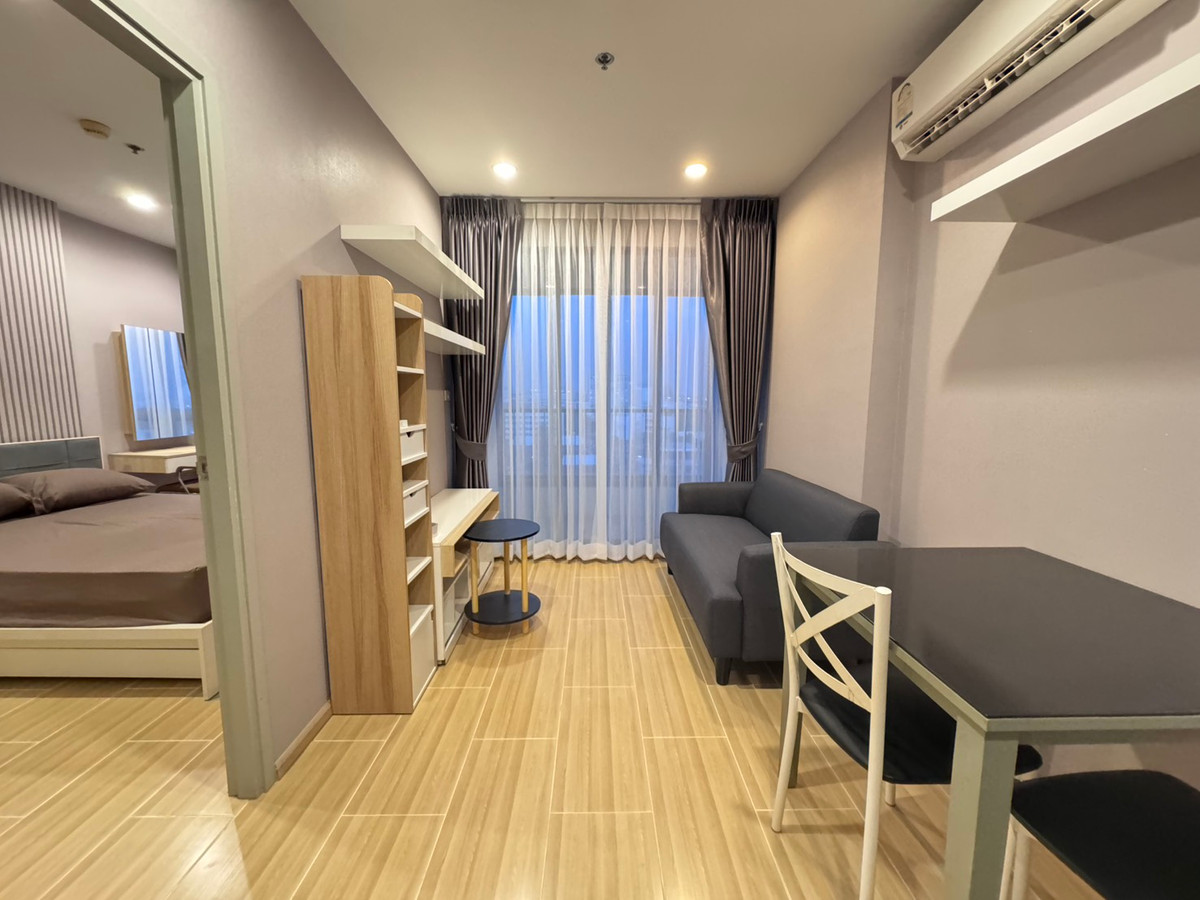 For RentCondoThaphra, Talat Phlu, Wutthakat : Very beautiful room, Ideo Sathorn Thapra, available for rent 12,000/month, near BTS Phonimit and Talat Phlu.