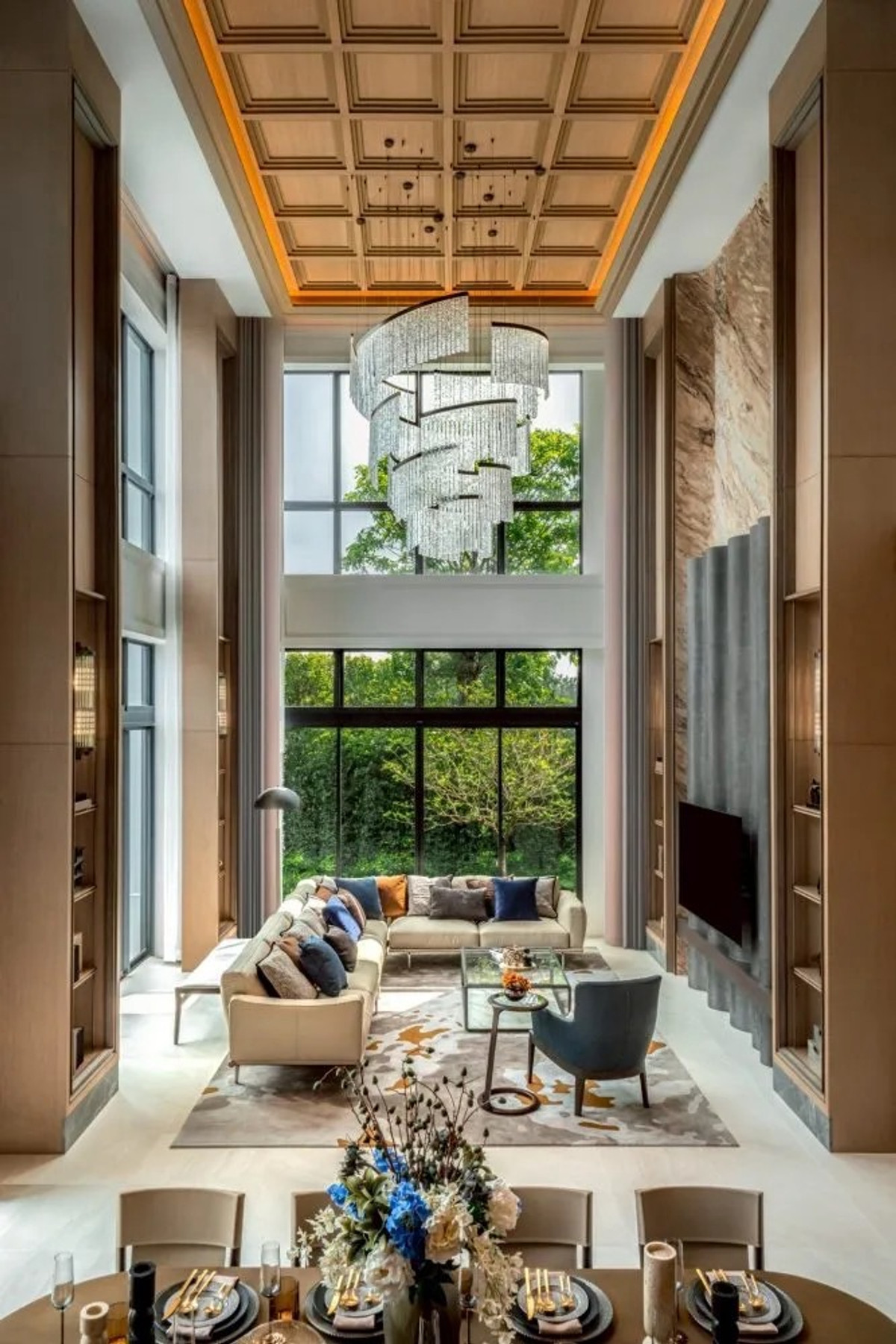 ขายบ้านพัฒนาการ ศรีนครินทร์ : 𝐂𝐈𝐍𝐐𝐔𝐈𝐄𝐌𝐄 𝐊𝐫𝐮𝐧𝐠𝐭𝐡𝐞𝐩 𝐊𝐫𝐞𝐞𝐭𝐡𝐚 🥇 805 Sq.m. 155 Sq.w. 5 🛌 6 🛁 5 🚔 ดีลตรงโครงการ 065-6956939 ลูกเกด