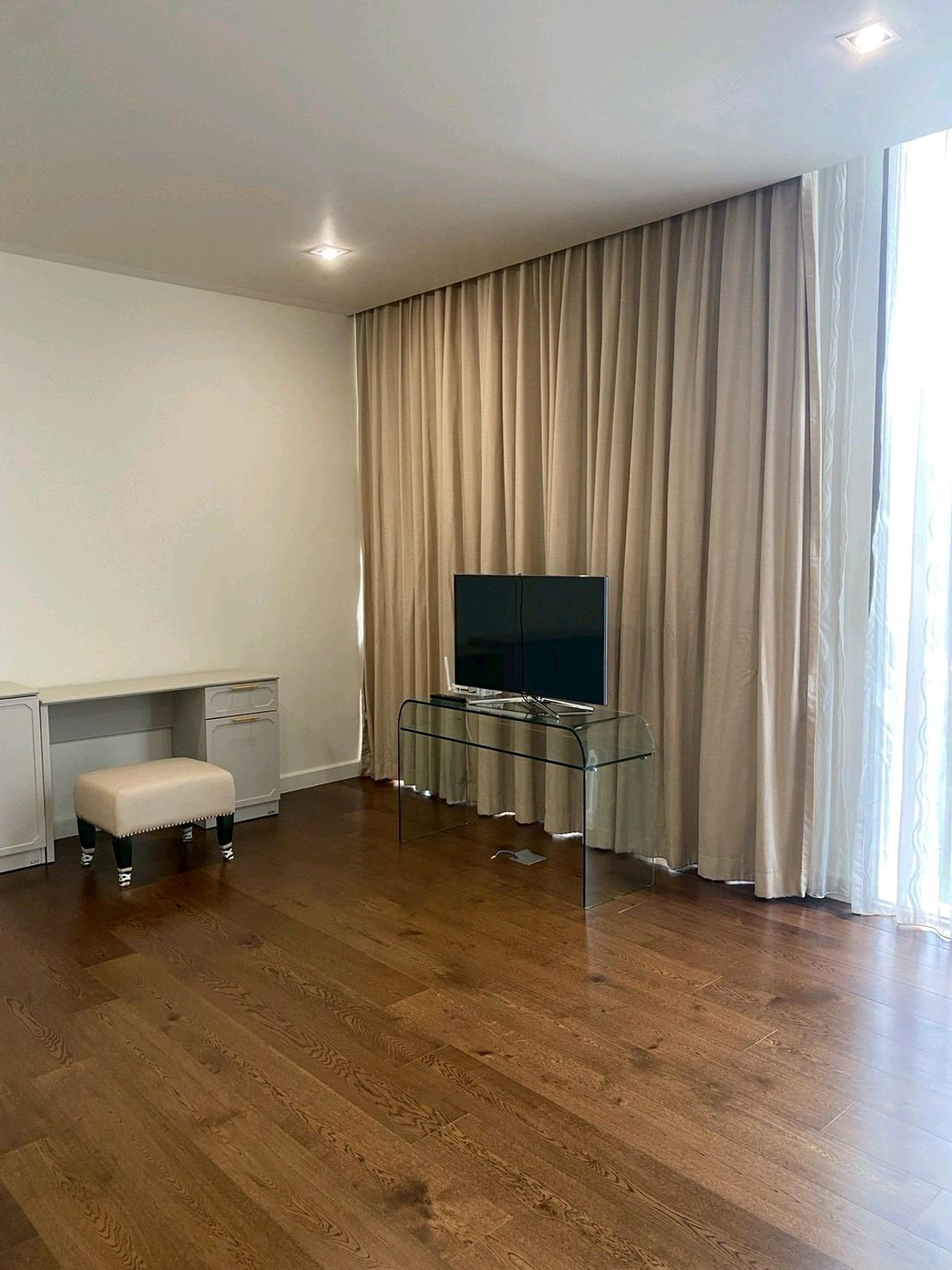 For RentTownhomeSukhumvit, Asoke, Thonglor : 📌For RENT | Quarter Sukhumvit 39 - 4BE (500 sqm) 180,000 THB