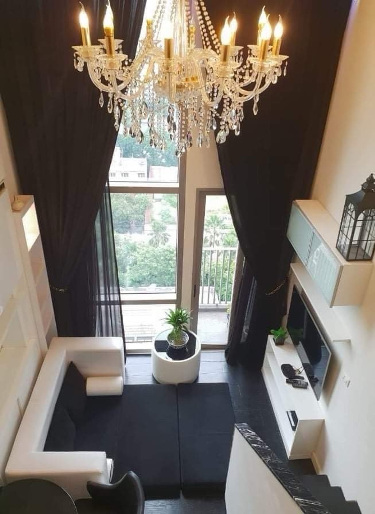 For RentCondoSukhumvit, Asoke, Thonglor : 📢👇One of the most wanted petfriendly place, quiet and peaceful, easily accessible to many routes