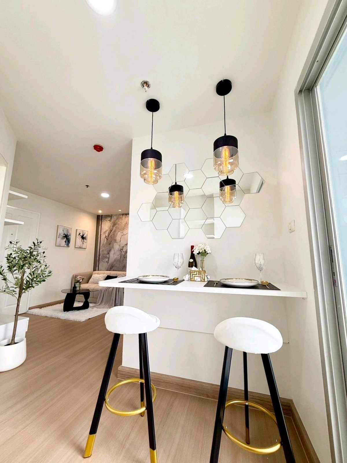 ขายคอนโดปิ่นเกล้า จรัญสนิทวงศ์ : ขายลดภาระ🔥🔥คอนโดราคาพิเศษ ทำเลดี โครงการ เดอะ ทรัสต์ เรสซิเด้นซ์ ปิ่นเกล้า MD-25085050