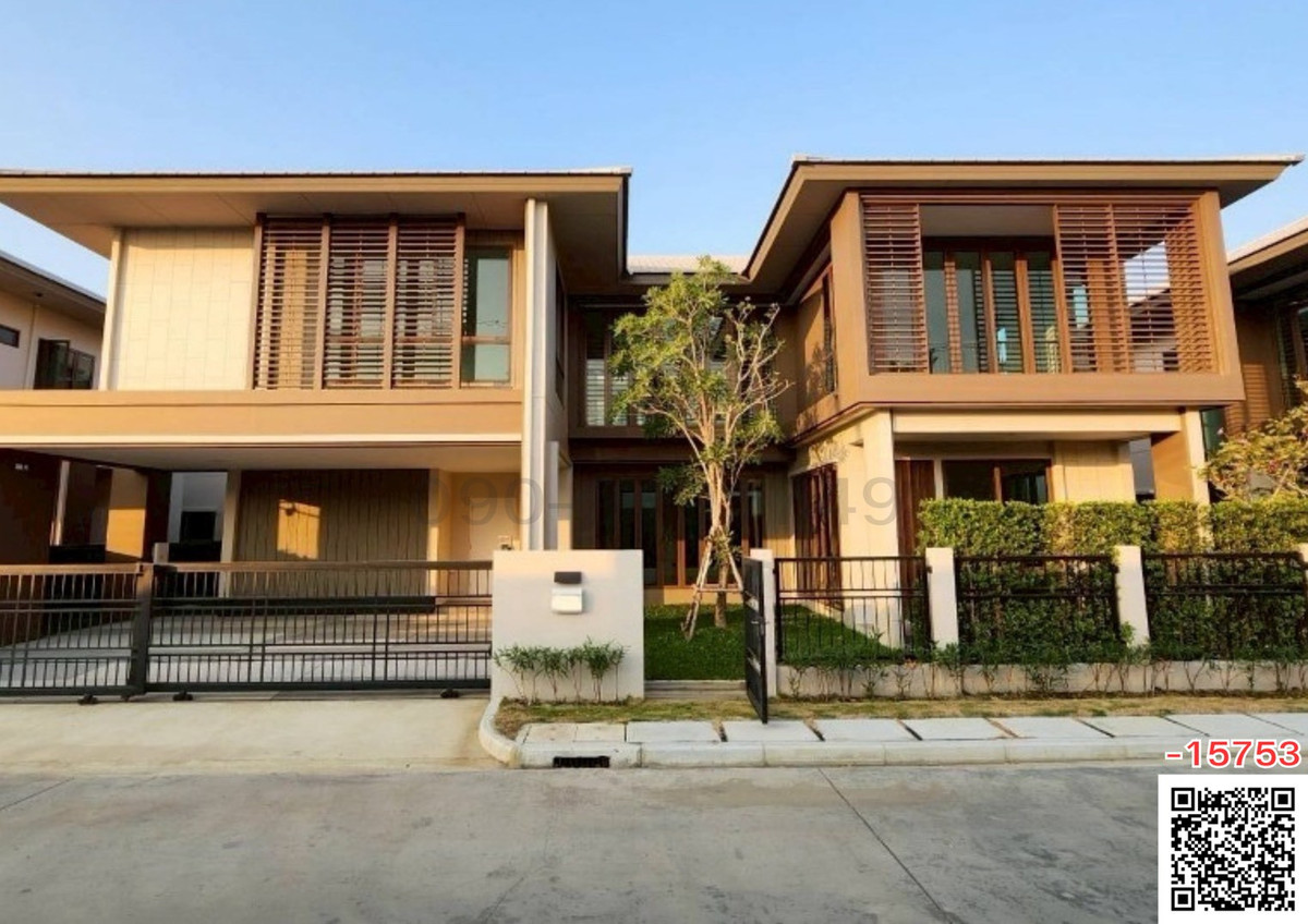 For SaleHousePattanakan, Srinakarin : Luxury detached house for sale, Burasiri Village, Krungthep Kreetha, near The Nine Center Rama.
