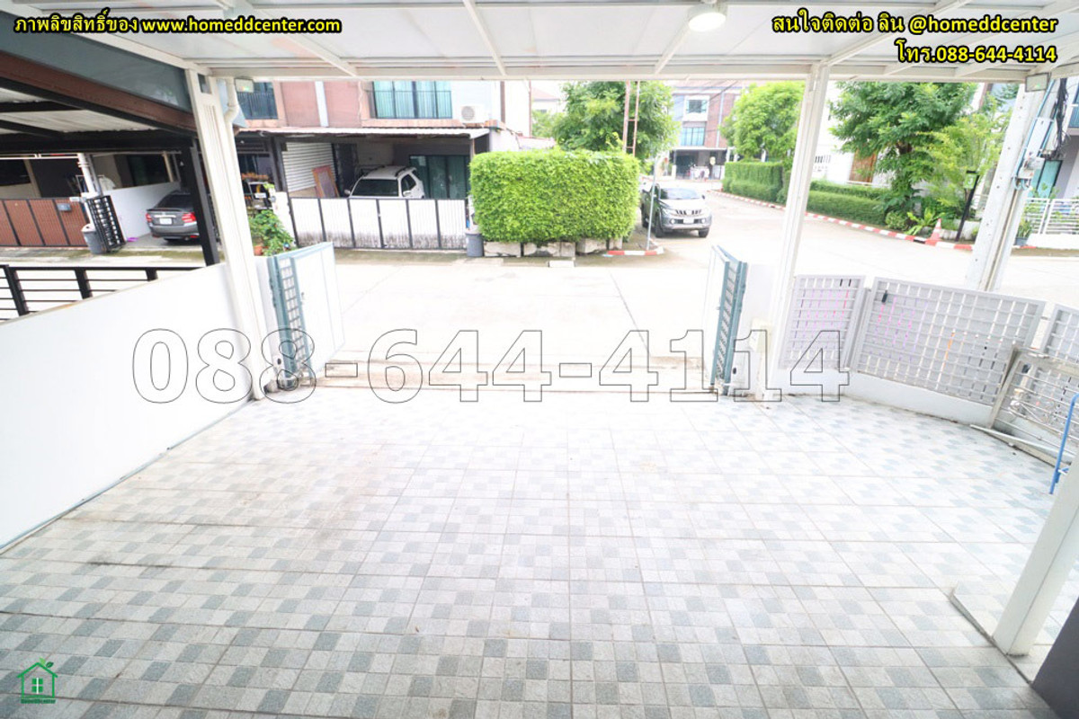 ขายทาวน์โฮมลาดพร้าว101 แฮปปี้แลนด์ : ทาวน์โฮม 3 ชั้น หลังมุม เดอะคอนเนค อัพ 3 ลาดพร้าว 126 （The Connect Up 3, Ladprao 126）ใกล้เดอะมอลล์บางกะปิ MRT สีเหลือง ลาดพร้าว 101