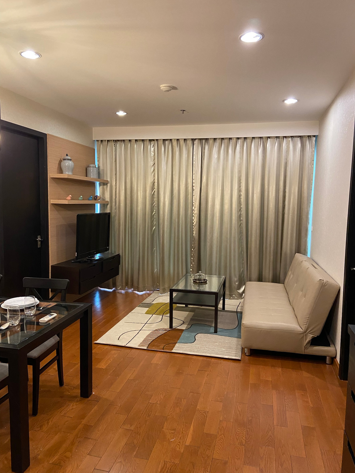 ให้เช่าคอนโดวิทยุ ชิดลม หลังสวน : R8920 ให้เช่า The Address Chidlom 2 ห้องนอน 2 ห้องน้ำ 60k