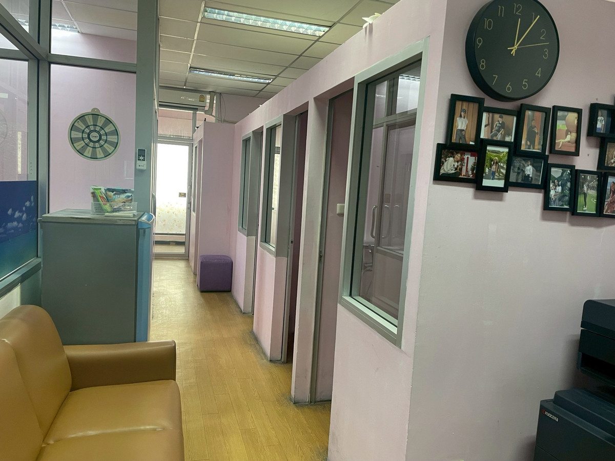 ให้เช่าคอนโดสีลม ศาลาแดง บางรัก : 🏙️ ให้เช่า Diamond Tower < Office Condo > | คอนโดใจกลางสาทร–สีลม ทำเล Prime ใกล้ BTS ช่องนนทรี 🚆