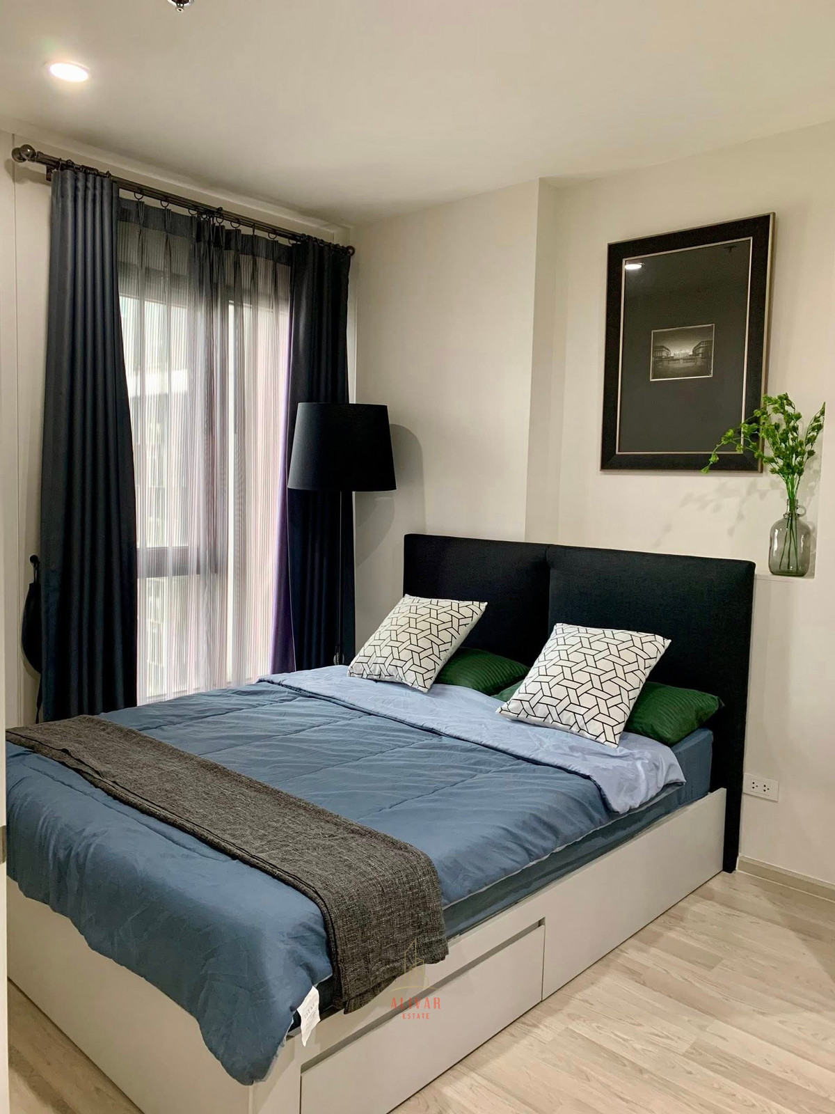 ให้เช่าคอนโดรัชดา ห้วยขวาง : RC111625 Condo for sale/rent at CENTRIC HUAI KHWANG near MRT ห้วยขวาง