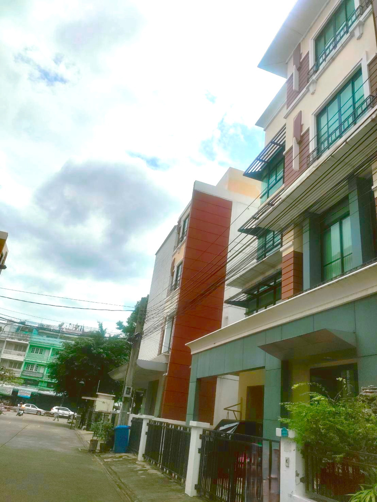 For RentHome OfficeChokchai 4, Ladprao 71, Ladprao 48, : HK0626♛Can register a company, home office for rent⚝Lat Phrao-Chokchai 4♜MRT Lat Phrao∞099-5919653,065-9423251▚Line@sureresidence