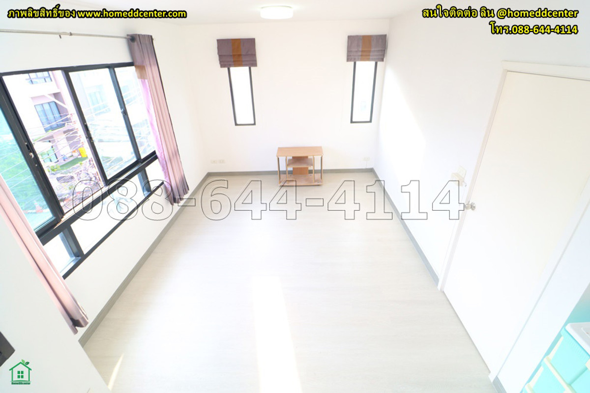 ขายทาวน์โฮมลาดพร้าว101 แฮปปี้แลนด์ : ทาวน์โฮม 3 ชั้น หลังมุม เดอะคอนเนค อัพ 3 ลาดพร้าว 126 （The Connect Up 3, Ladprao 126）ใกล้เดอะมอลล์บางกะปิ MRT สีเหลือง ลาดพร้าว 101