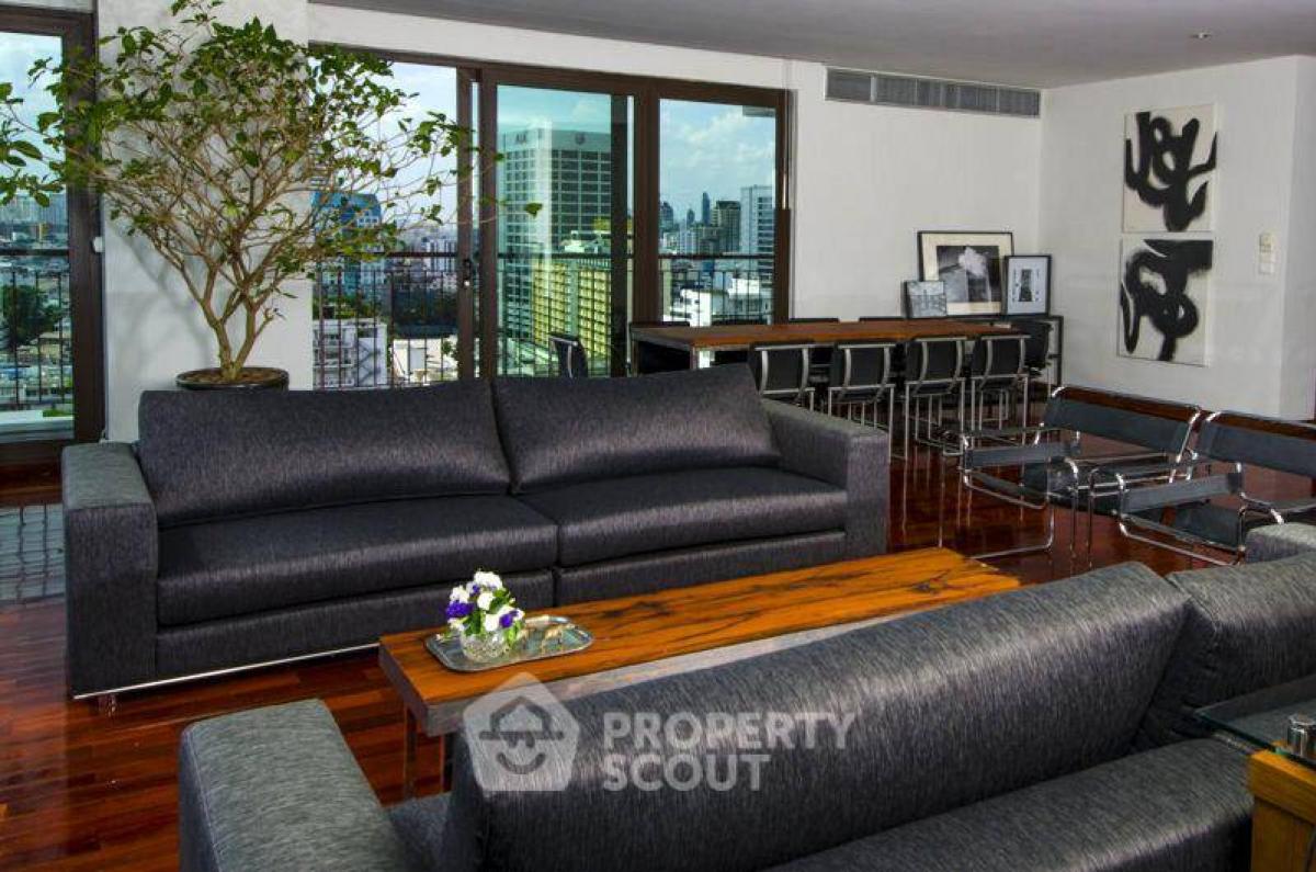 For RentCondoSilom, Saladaeng, Bangrak : 4-BR Apt. near BTS Saint Louis