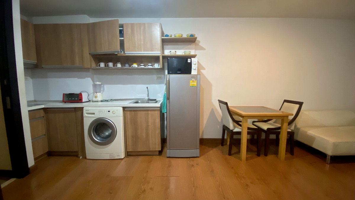 ให้เช่าคอนโดอ่อนนุช อุดมสุข : คอนโด 1 ห้องนอน 1 ห้องน้ำ ชั้นต่ำ ขนาด 52 ตรม ที่ The Next Garden Suites ให้เช่าเดือนละ 16,000 บาท ใกล้สถานีรถไฟฟ้า BTS อ่อนนุช