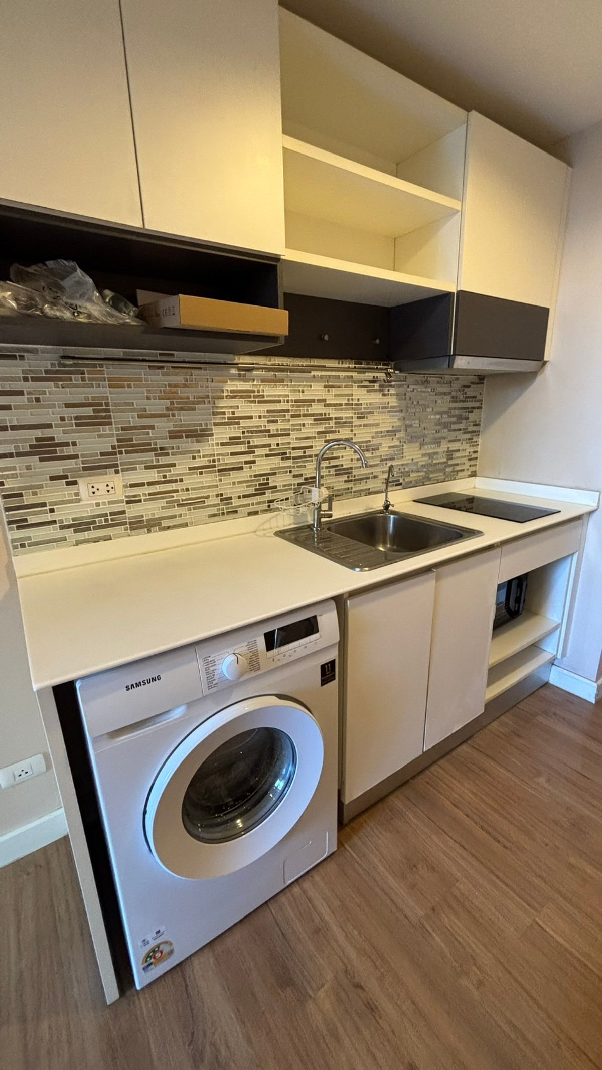 For SaleCondoRatchadapisek, Huaikwang, Suttisan : The Kris 6 (Ratchada 17) / 2 Bedrooms (SALE WITH TENANT), The Kris 6 (Ratchada 17) / 2 bedrooms (sale with tenant) TARN039