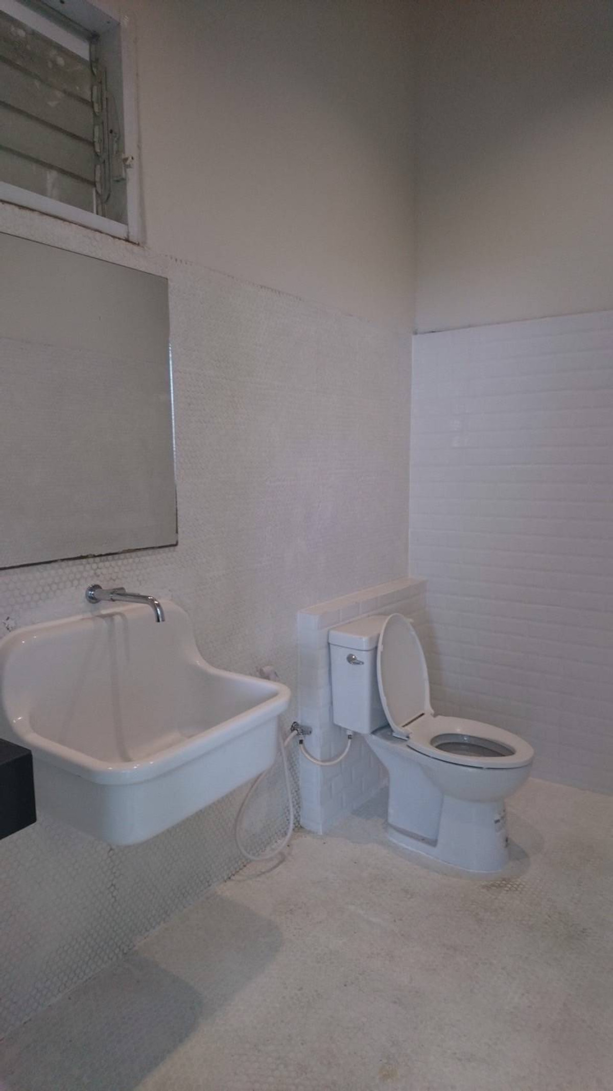 For RentHome OfficeOnnut, Udomsuk : HR2936 Home office for rent Soi Wachiratham Sathit Suitable for a home office, Production House Studio airbnb Hostel