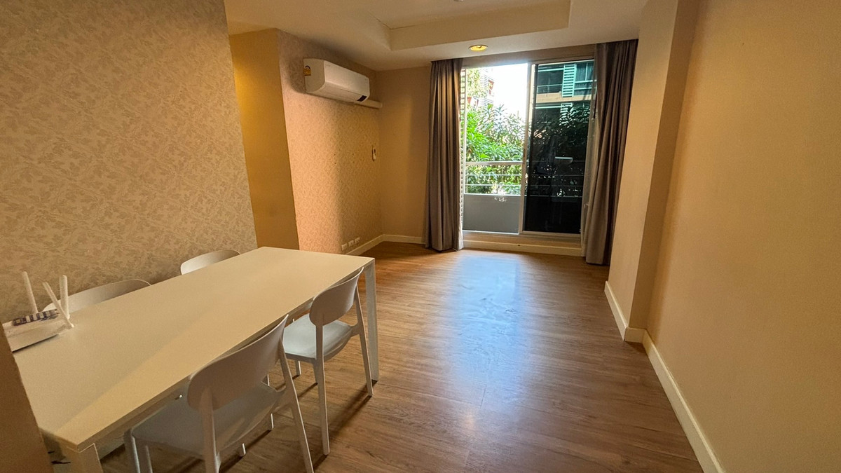 For SaleCondoRatchadapisek, Huaikwang, Suttisan : The Kris 6 (Ratchada 17) / 2 Bedrooms (SALE WITH TENANT), The Kris 6 (Ratchada 17) / 2 bedrooms (sale with tenant) TARN039