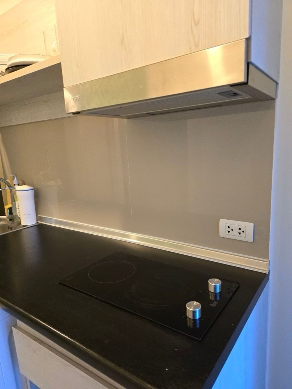 For RentCondoSamut Prakan,Samrong : For rent ✨ Aspire Erawan ✨ Fully furnished and equipped, near BTS Chang Erawan