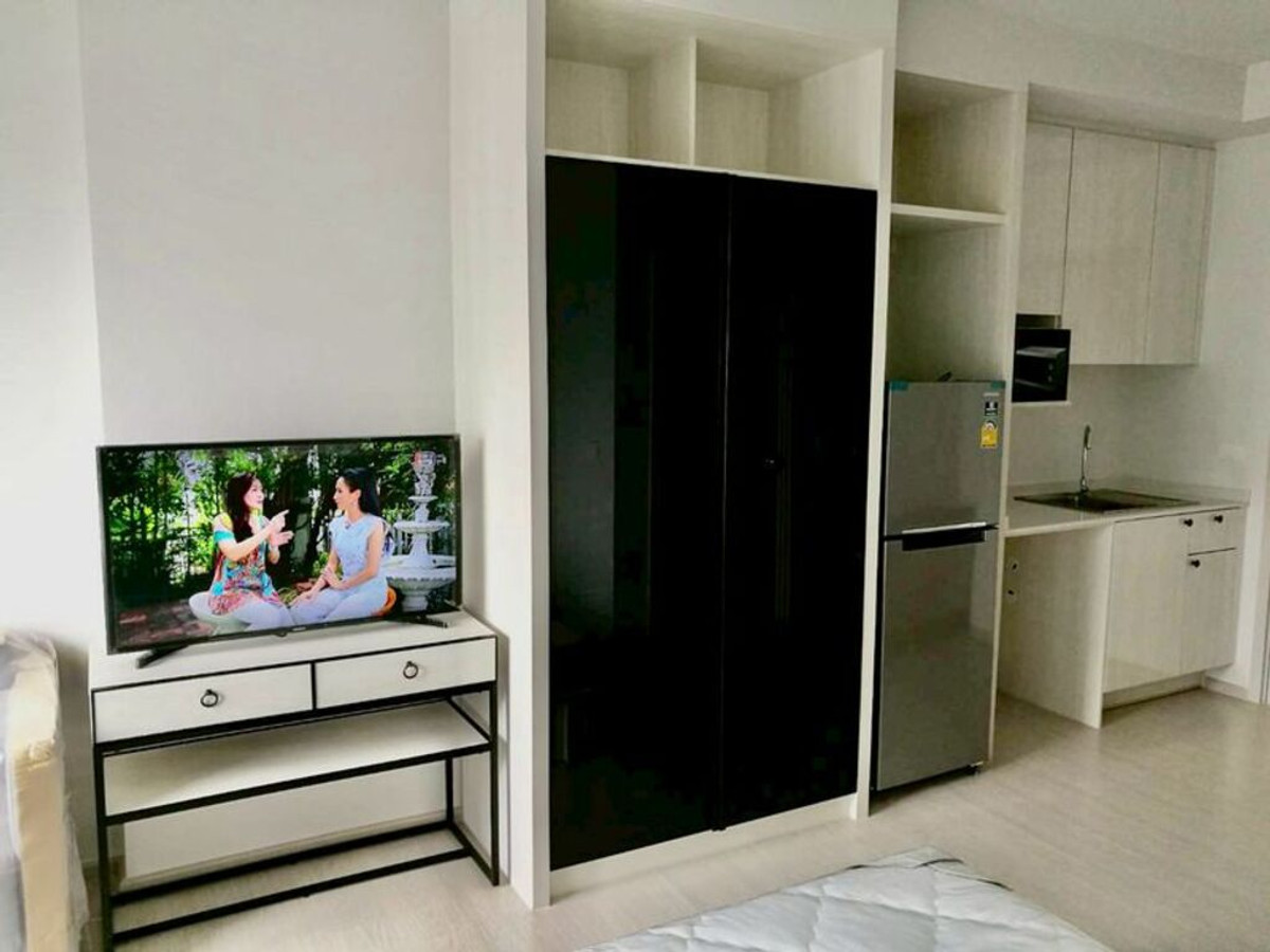 ให้เช่าคอนโดบางซื่อ วงศ์สว่าง เตาปูน : ให้เช่า แชปเตอร์วัน ชายน์ บางโพ เลขที่ 999/581 (วิวแม่น้ำ) (ห้ามเลี้ยงสัตว์)