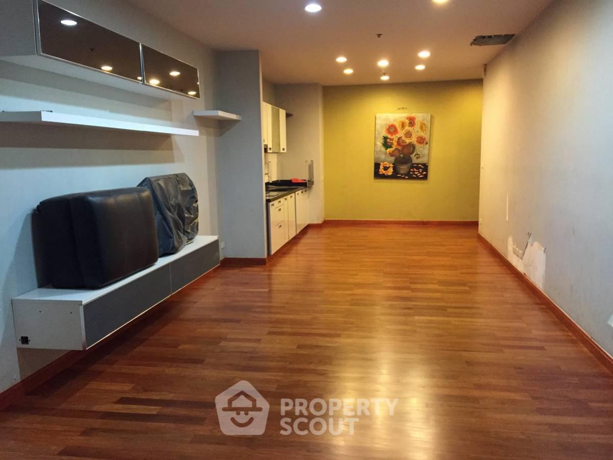 ให้เช่าคอนโดสุขุมวิท อโศก ทองหล่อ : คอนโด 1-ห้องนอน ที่ โนเบิล ออร่า ใกล้ BTS ทองหล่อ