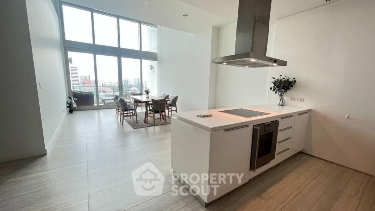 For RentCondoWitthayu, Chidlom, Langsuan, Ploenchit : 1-BR Condo at 185 Rajadamri near BTS Ratchadamri