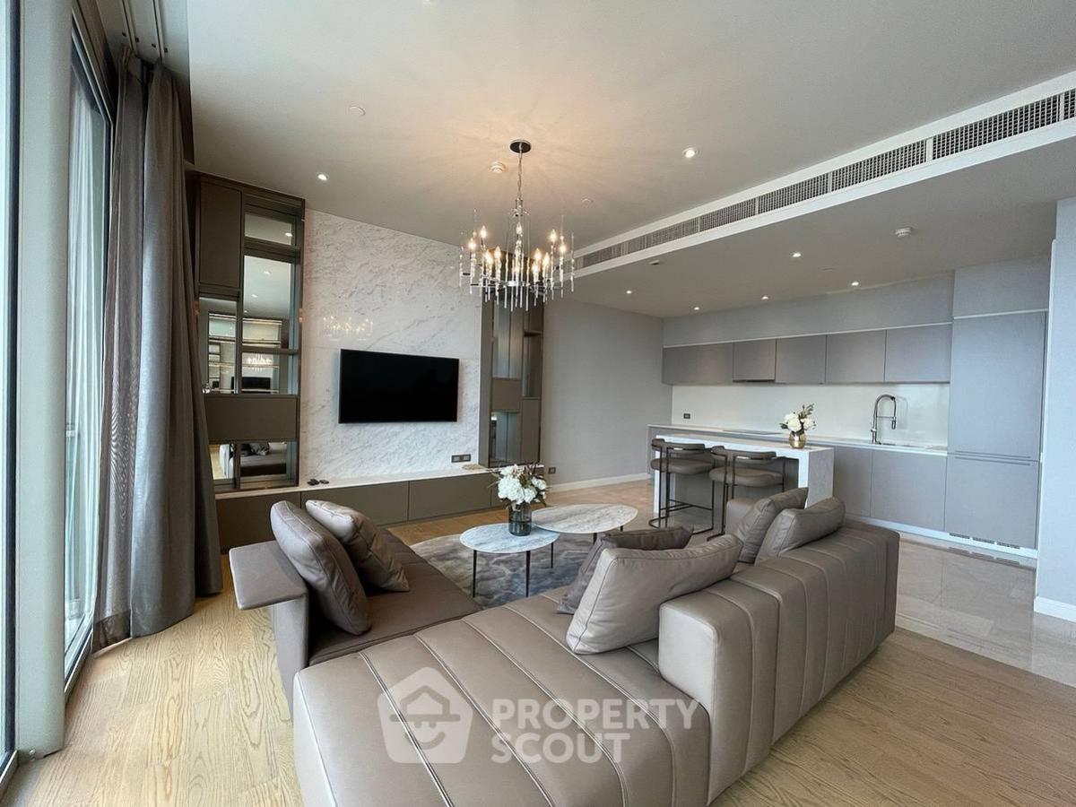 For RentCondoWongwianyai, Charoennakor : 2-BR Condo at Magnolias Waterfront Residences near BTS Saphan Taksin