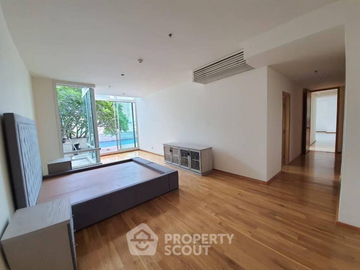 For RentCondoSathorn, Narathiwat : 3-BR Condo at The Empire Place near BTS Chong Nonsi