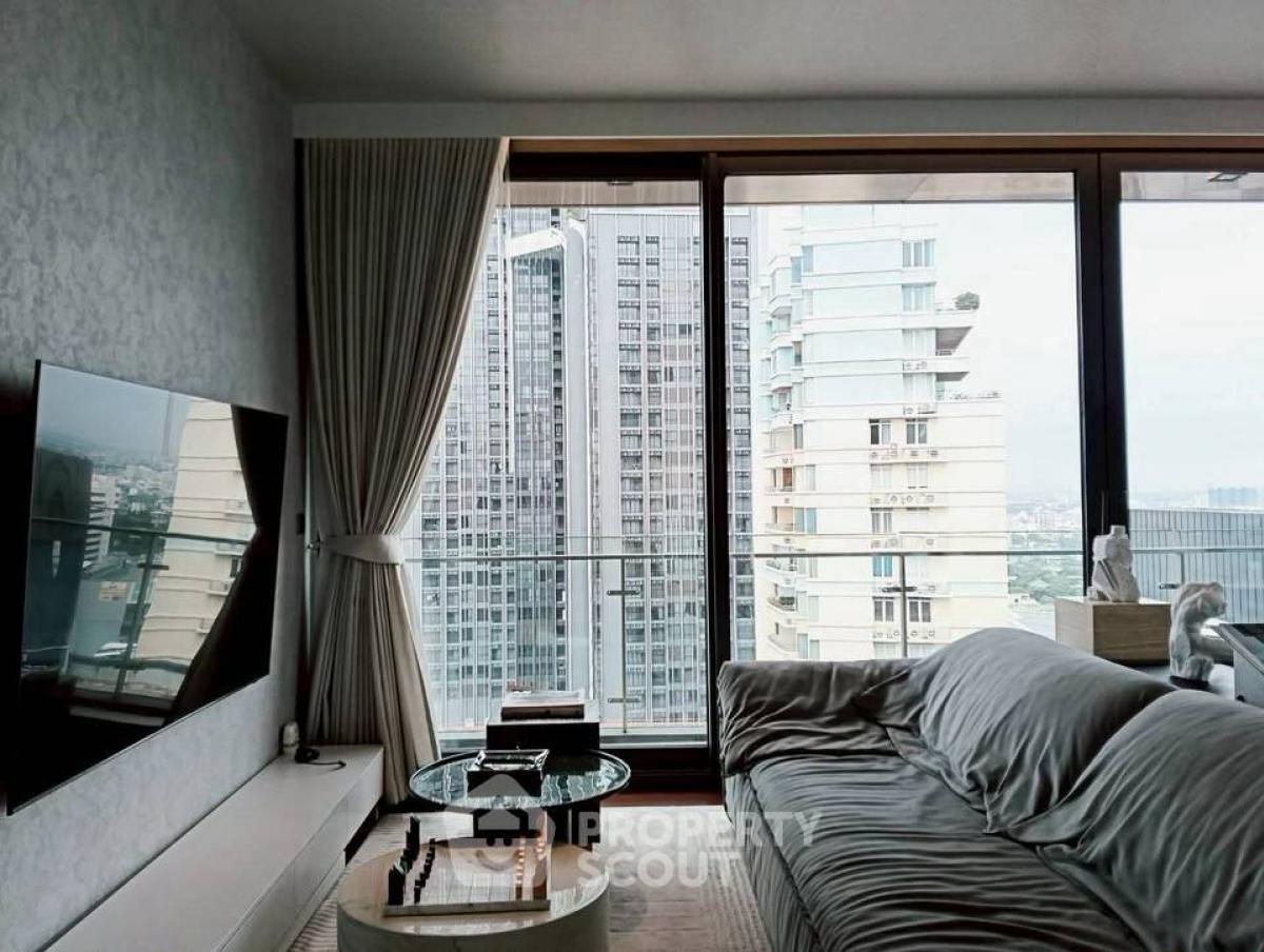 For RentCondoSukhumvit, Asoke, Thonglor : 3-BR Condo at Khun By Yoo near BTS Thong Lor