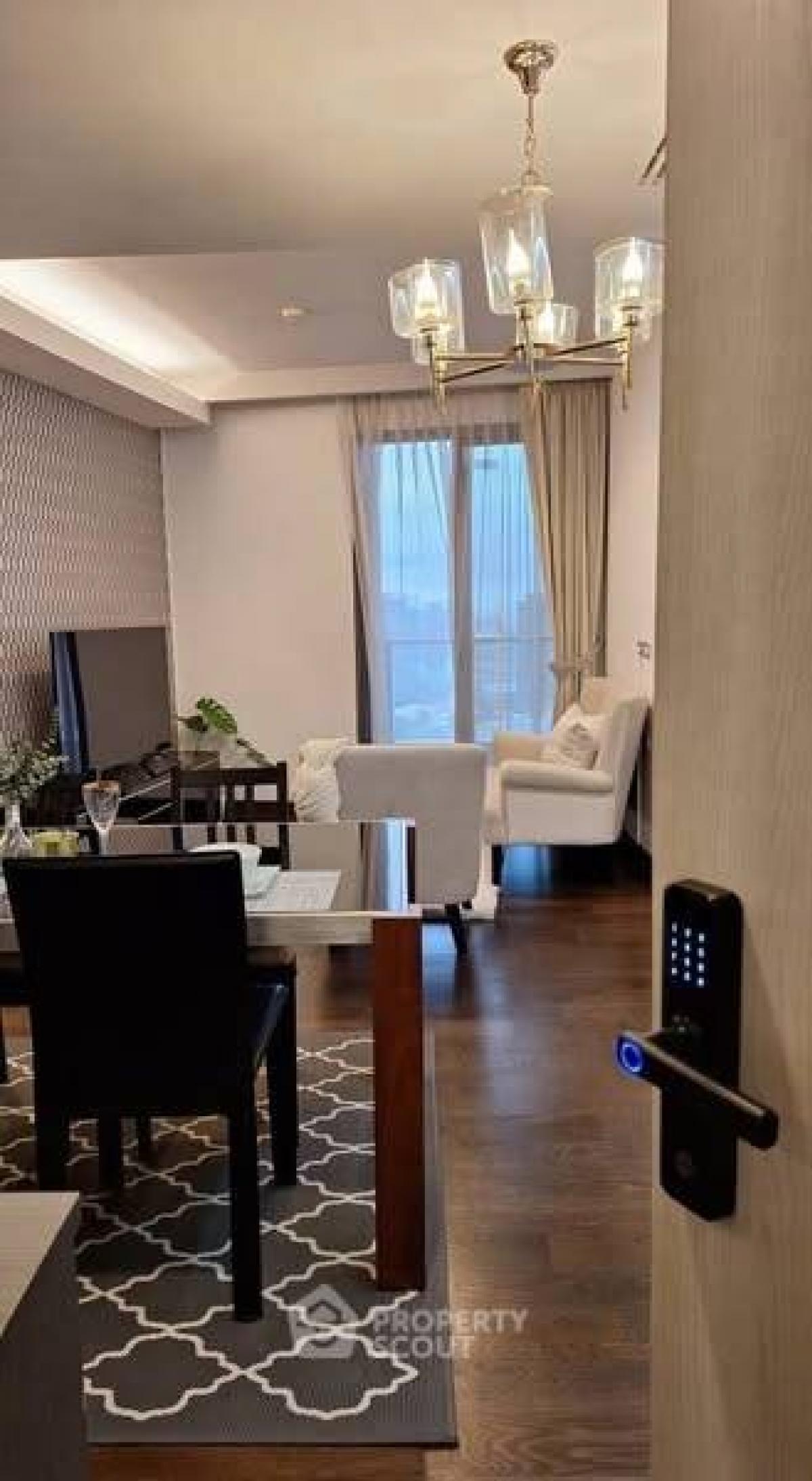 For RentCondoSukhumvit, Asoke, Thonglor : 2-BR Condo at The Lumpini 24 near BTS Phrom Phong
