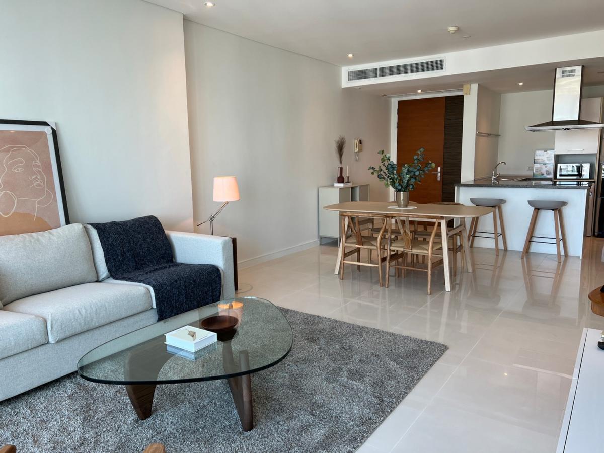 For RentCondoSukhumvit, Asoke, Thonglor : 03/04/2026, Luxury condo Fullerton 2 bedrooms 96 sq.m. in the heart of Ekkamai, near BTS starting at 72,000 baht/monthwith a swimming pool, fitness center, and 24-hour security to make your life easier! 0642748883