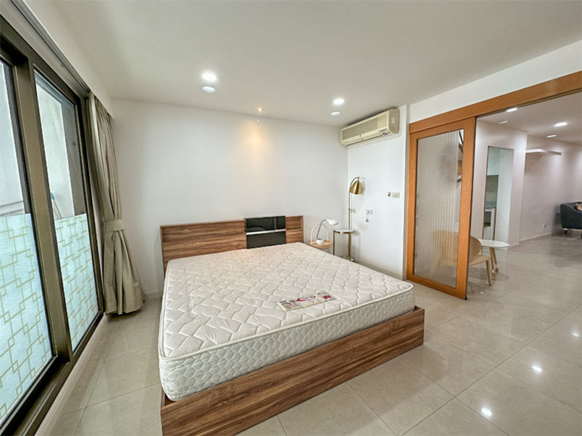 ให้เช่าคอนโดสีลม ศาลาแดง บางรัก : ปล่อยเช่าด่วน! คอนโดหรูรีโนเวทใหม่ ใจกลางกรุงเทพฯ ✨ STATE TOWER สีลม 